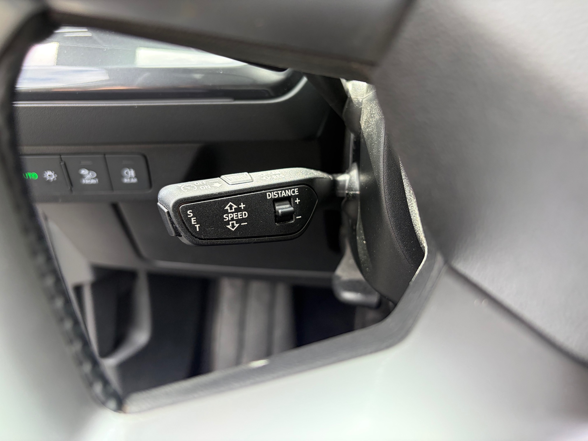 AUDI Q4 50 e-tron qu — zdjęcie 11