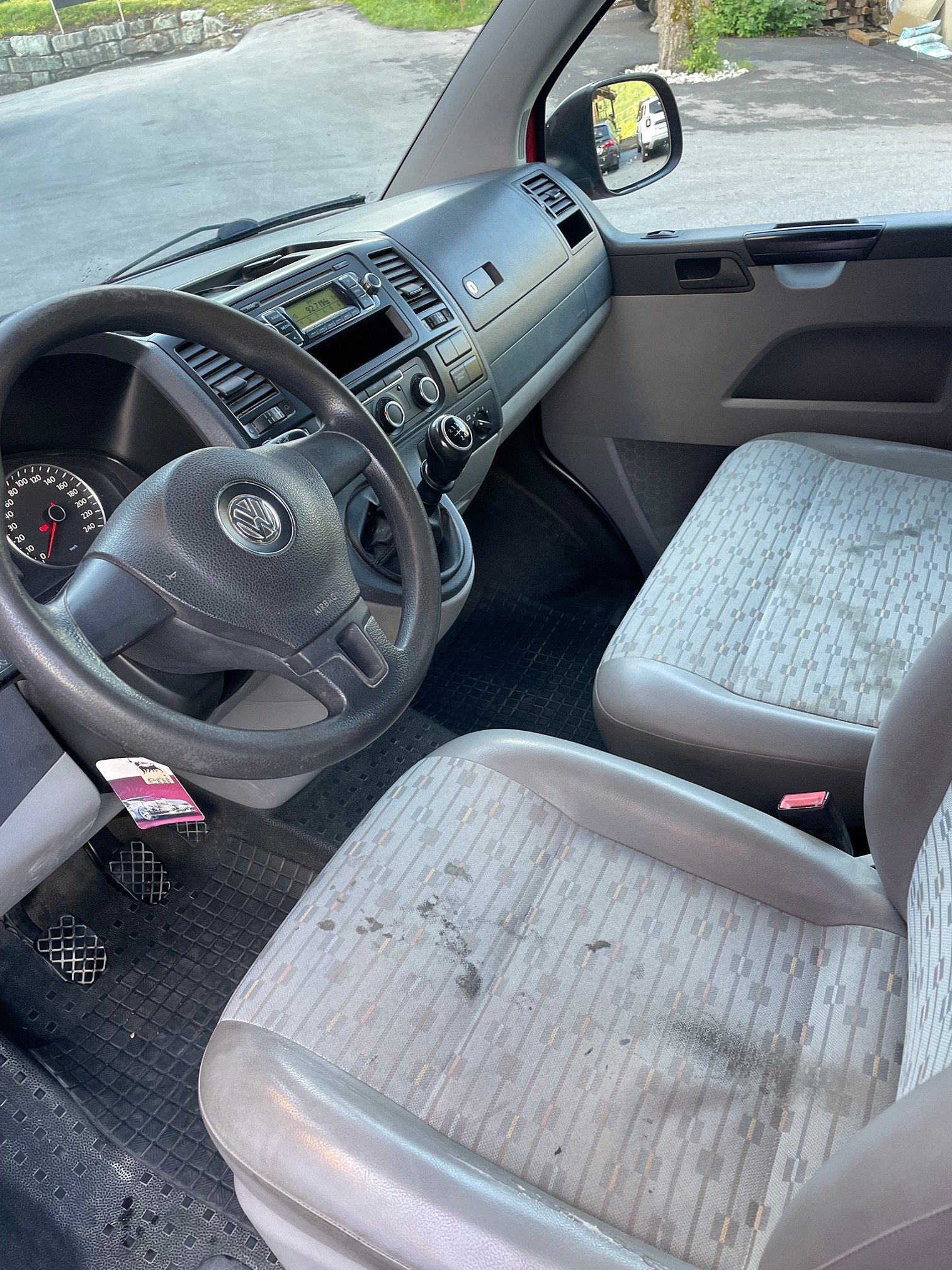 VW T5 Transporter — zdjęcie 9