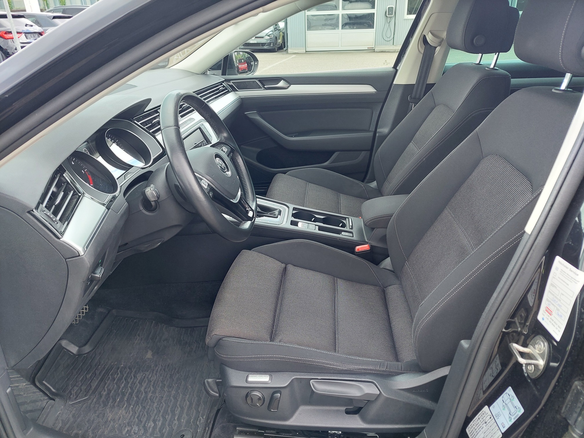 VW Passat V 2.0D DSG — zdjęcie 10