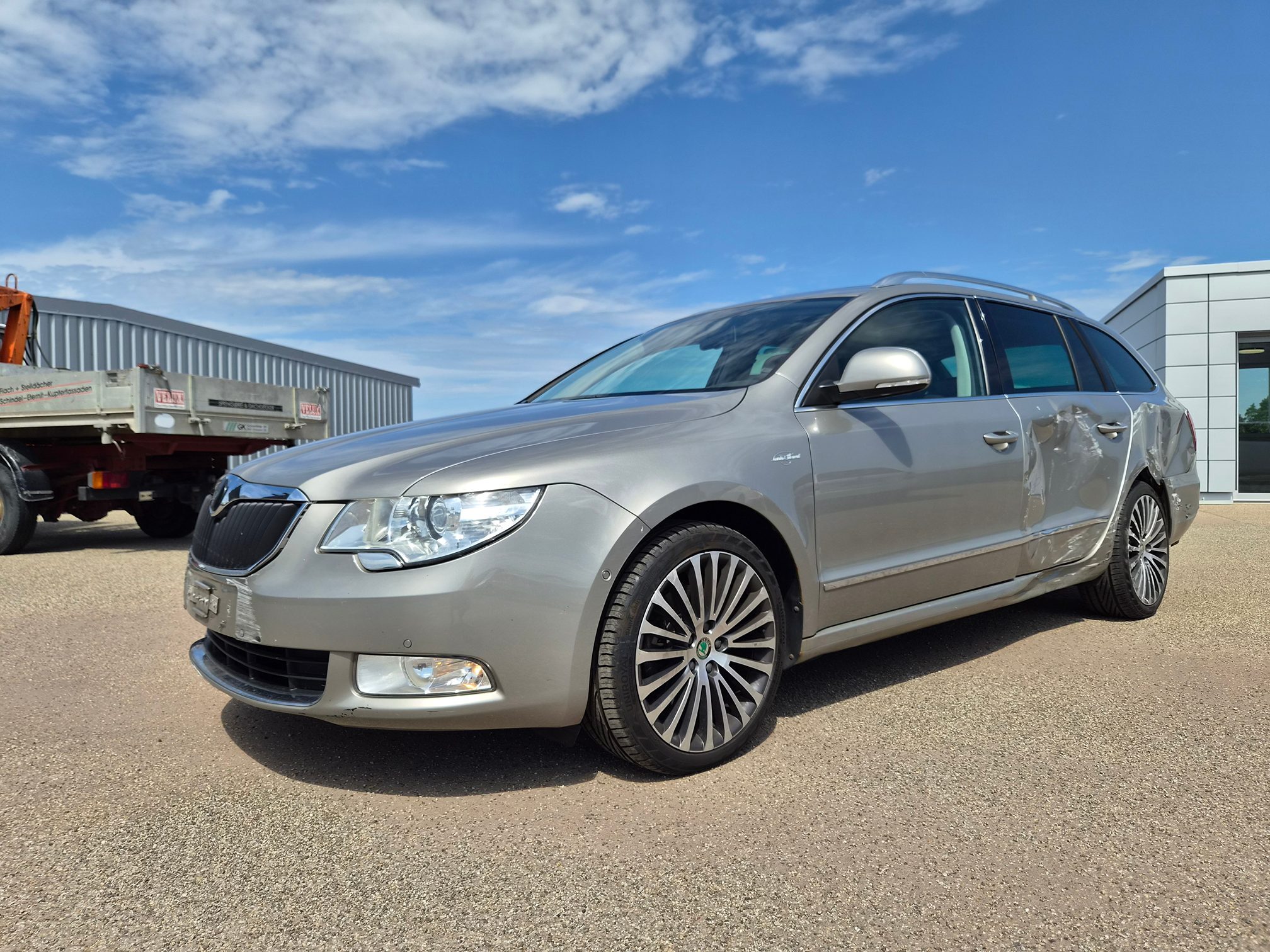 SKODA Superb 2.0 TDI