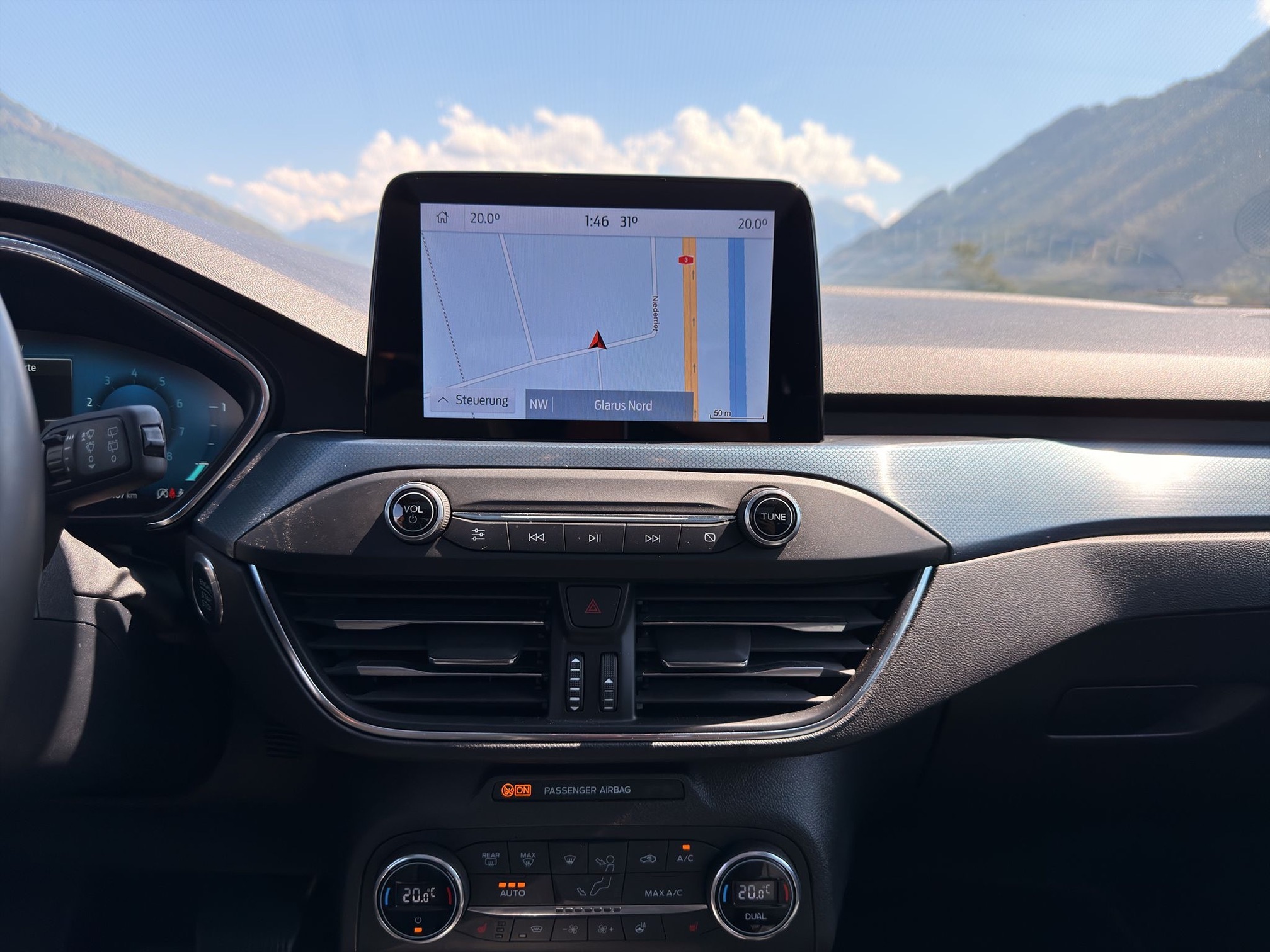 FORD Focus 1.5 SCTi — zdjęcie 14