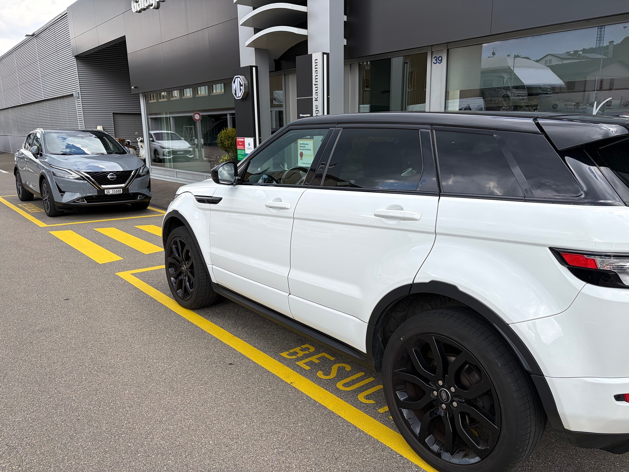 LAND ROVER RR Evoque SD4 — zdjęcie 7