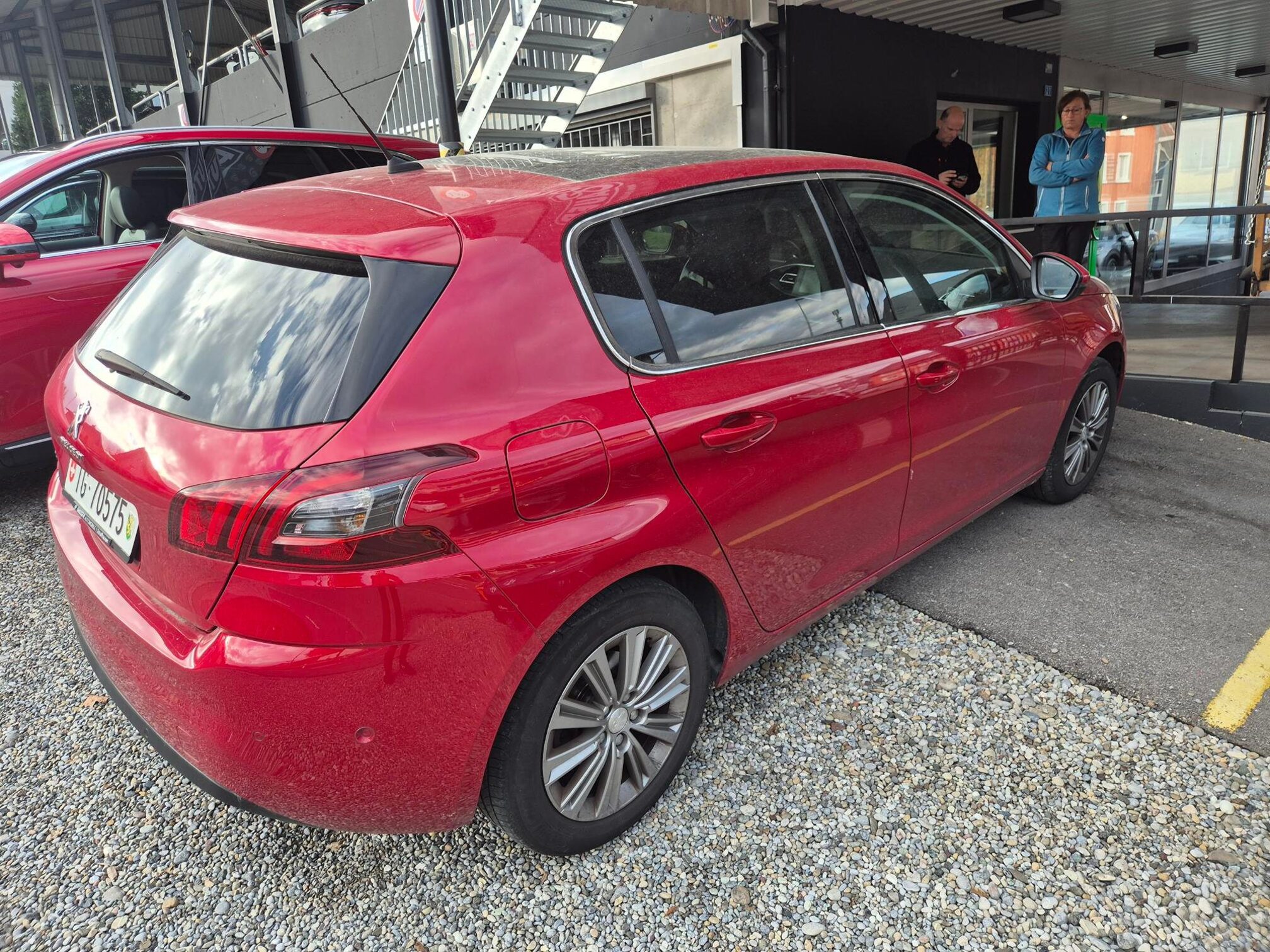 PEUGEOT 308 1.2i STT Automat — zdjęcie 4