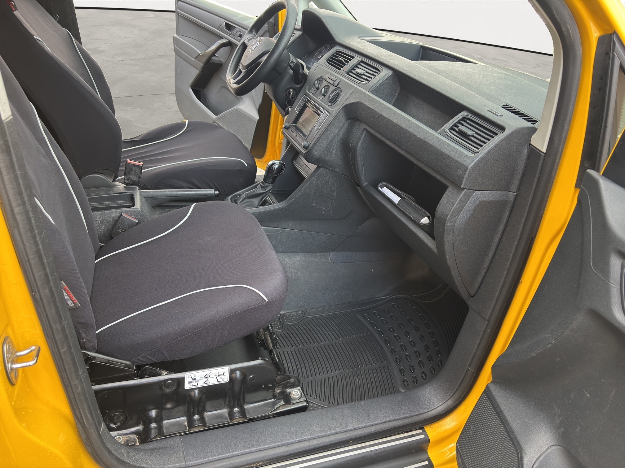 VW CaddyMax 2.0TDI4M — zdjęcie 15