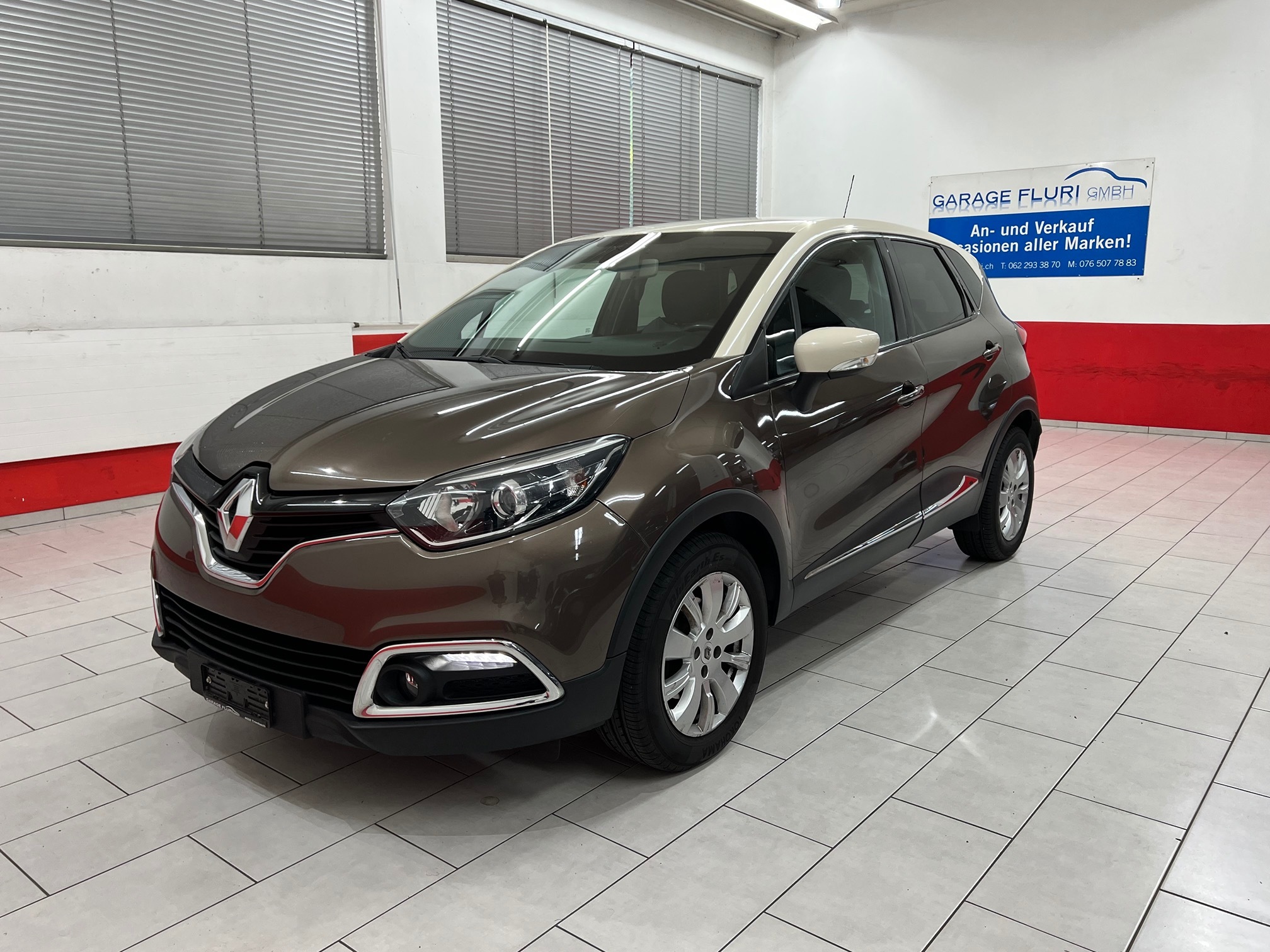 RENAULT Captur 1.2 120EDC — zdjęcie 3