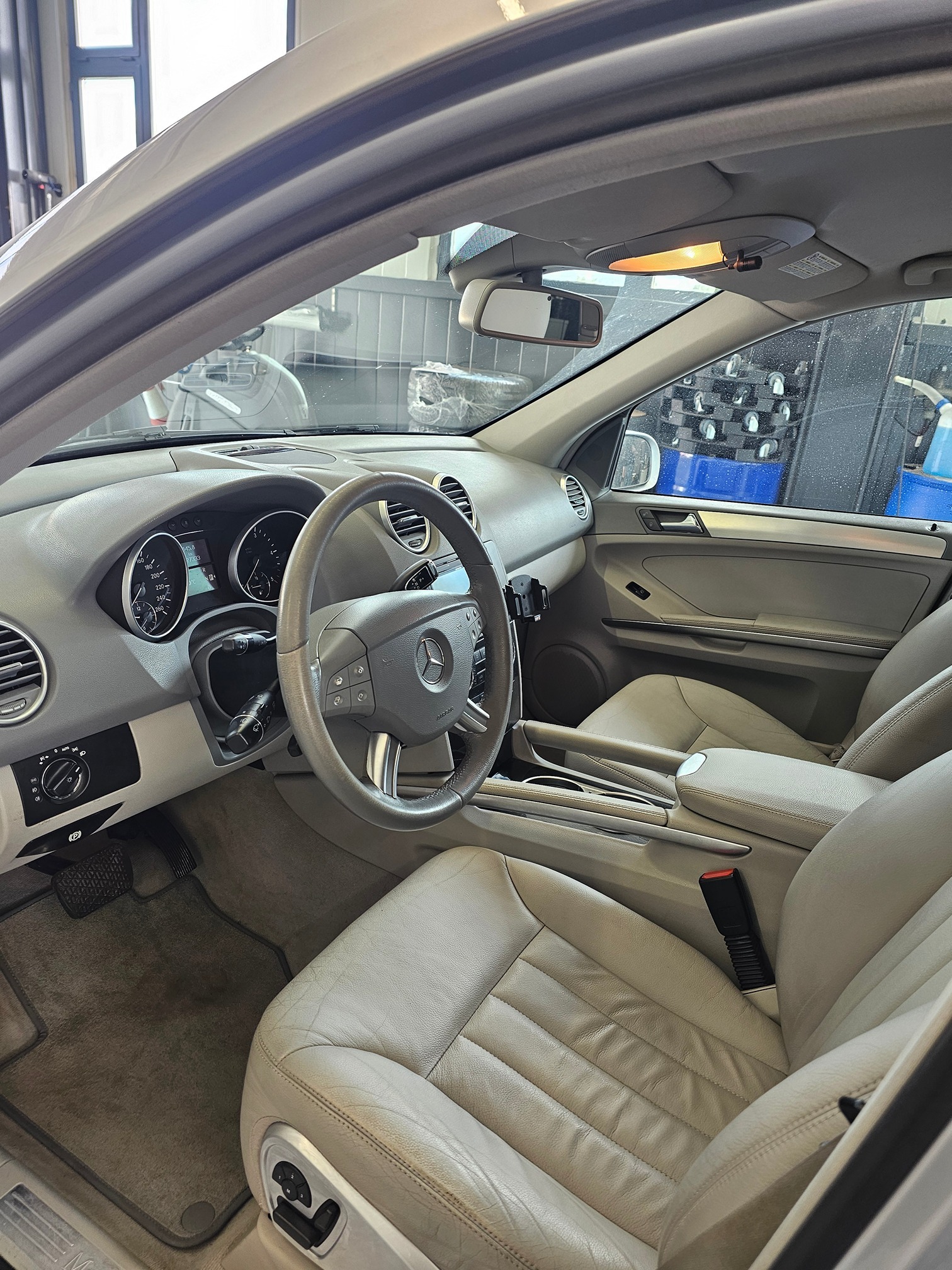 MERCEDES-BENZ ML 320 CDI — zdjęcie 11