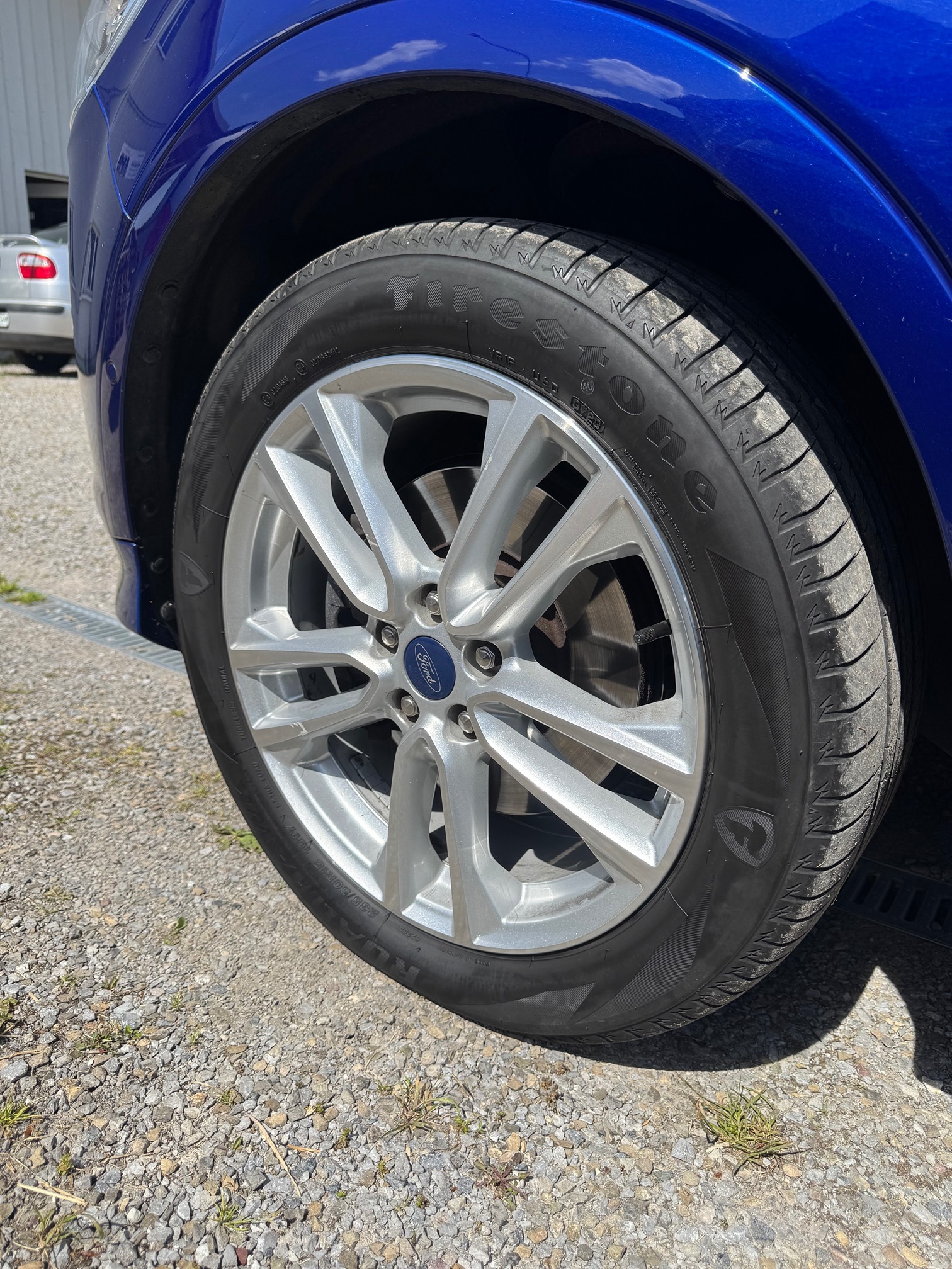 FORD Kuga 2.0 TDCi 4x4 — zdjęcie 9