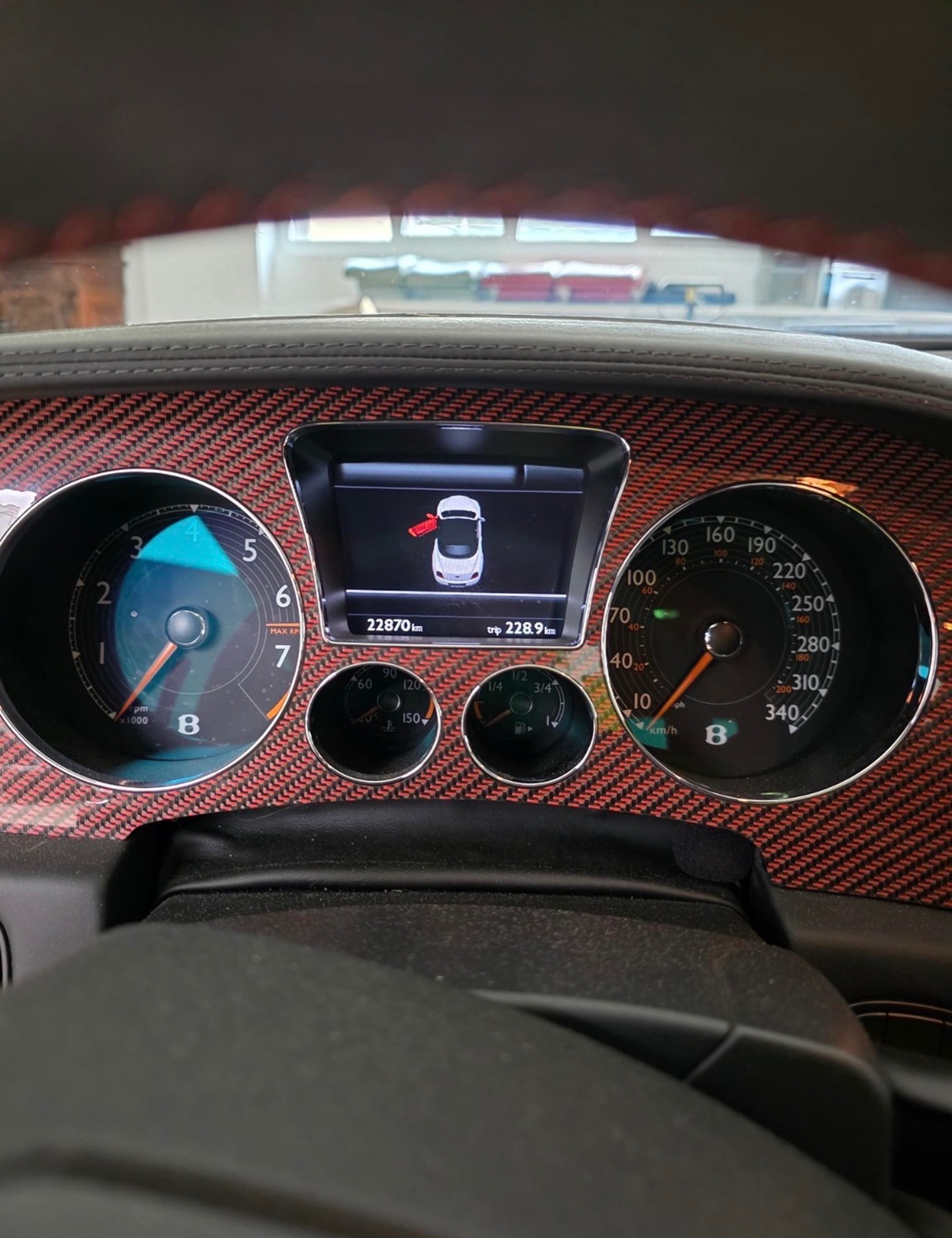 BENTLEY Supersports ISR — zdjęcie 4