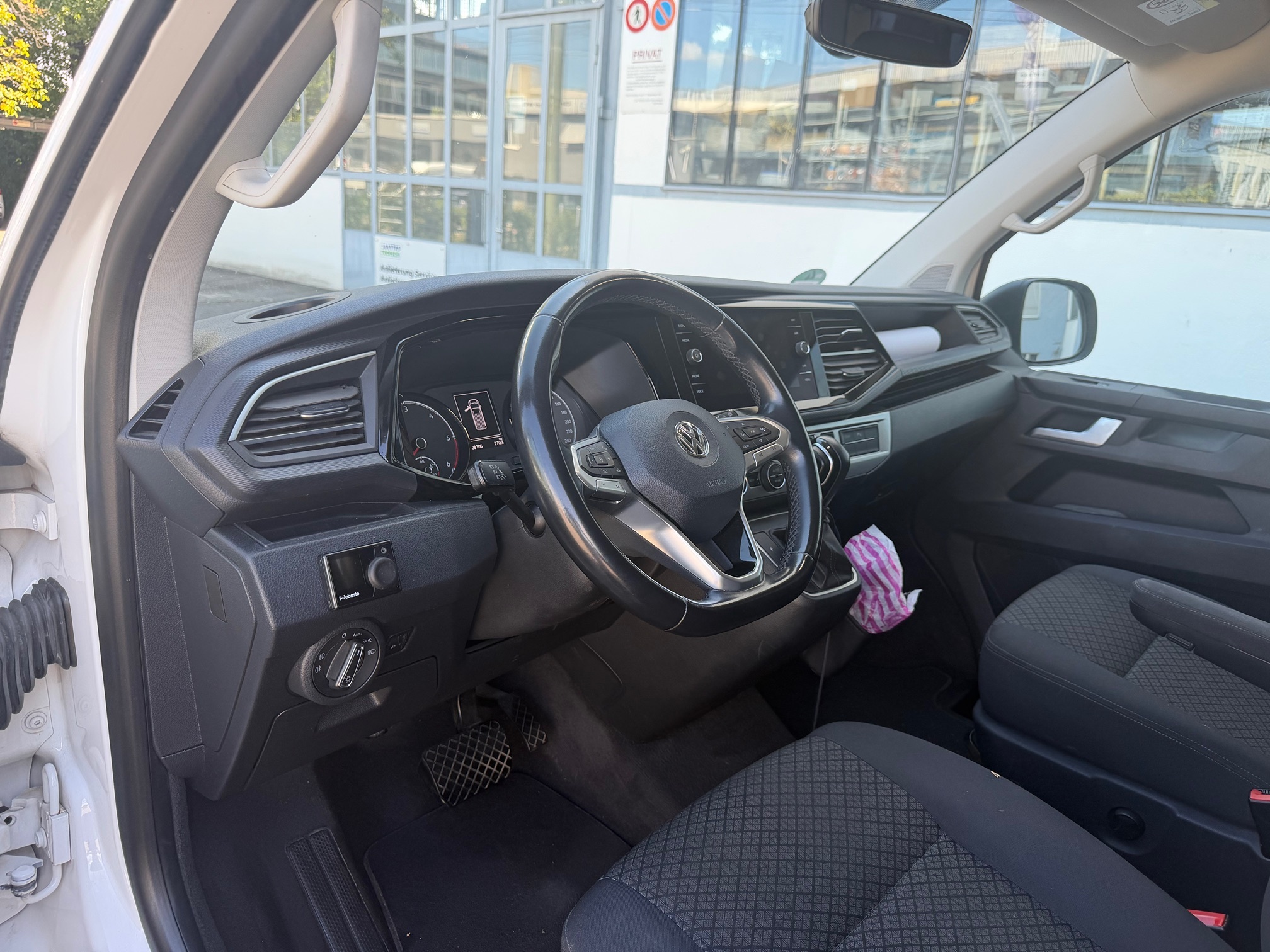 VW T6 Multivan TDI — zdjęcie 11