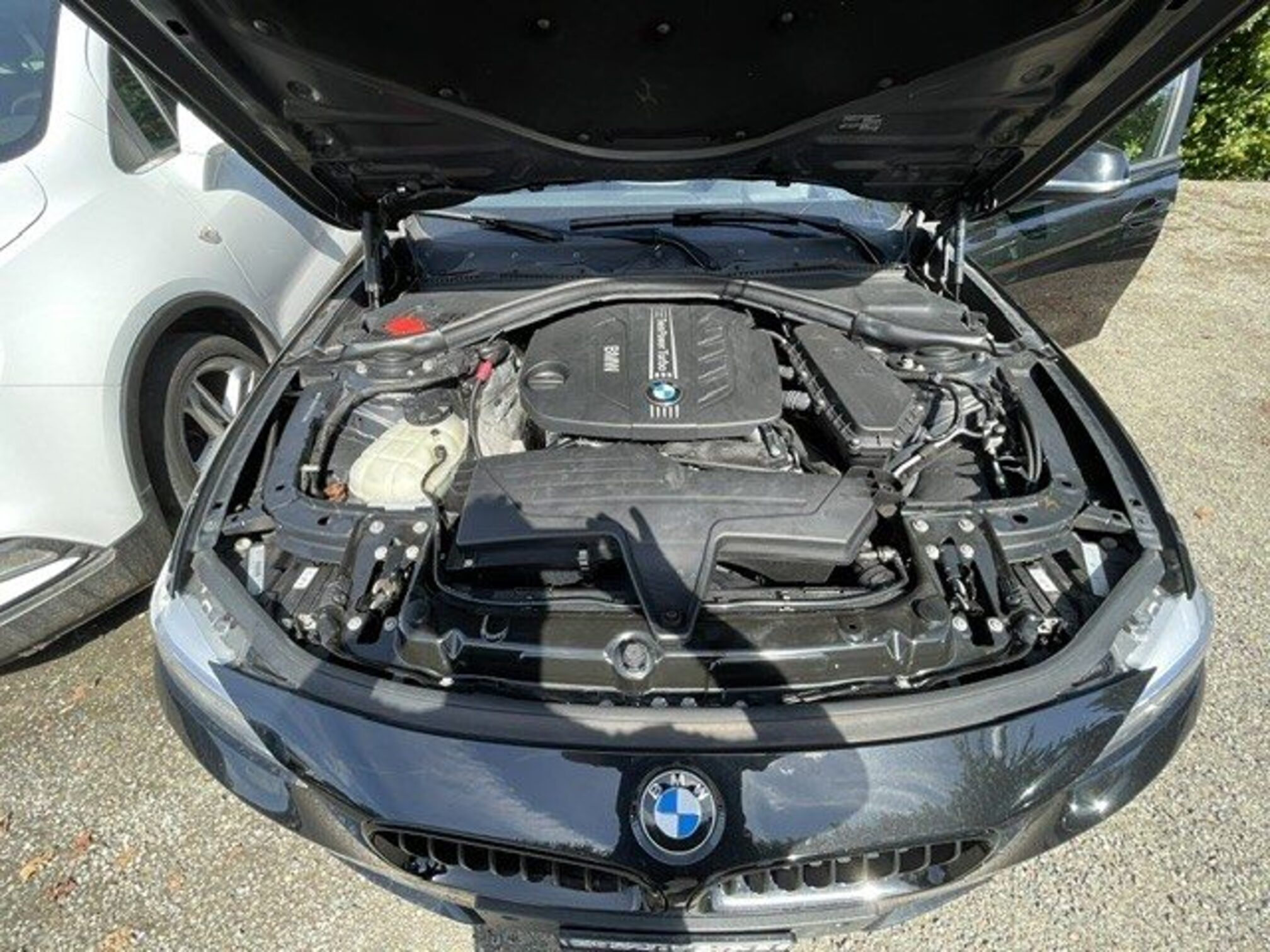 BMW 320d xDrive  — zdjęcie 13