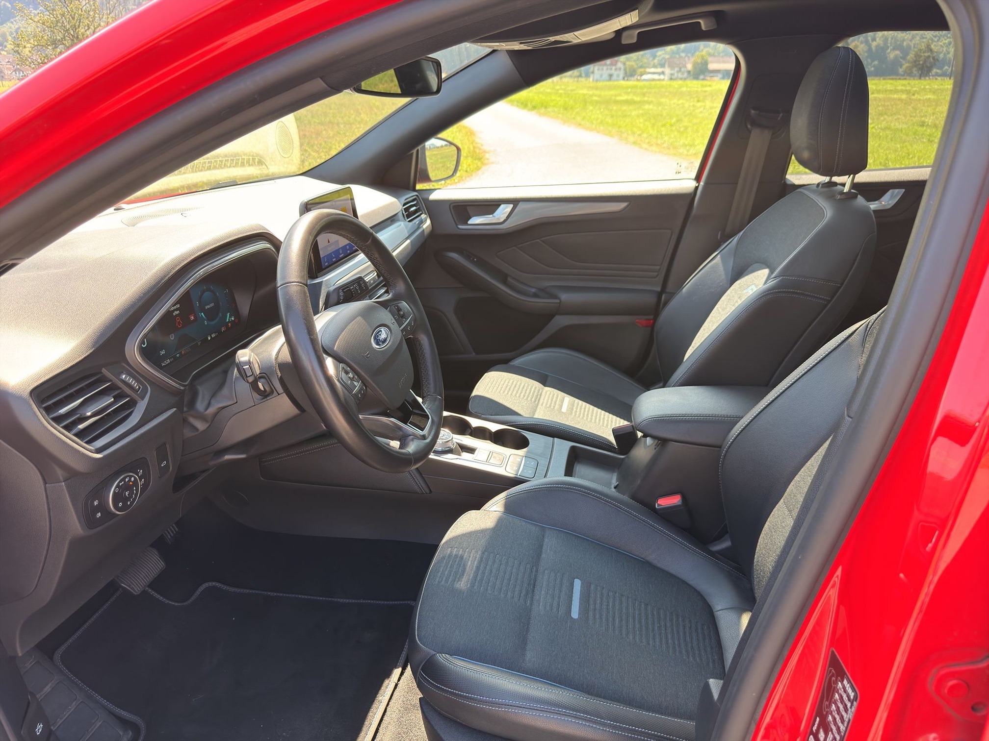 FORD Focus 1.5 SCTi — zdjęcie 3