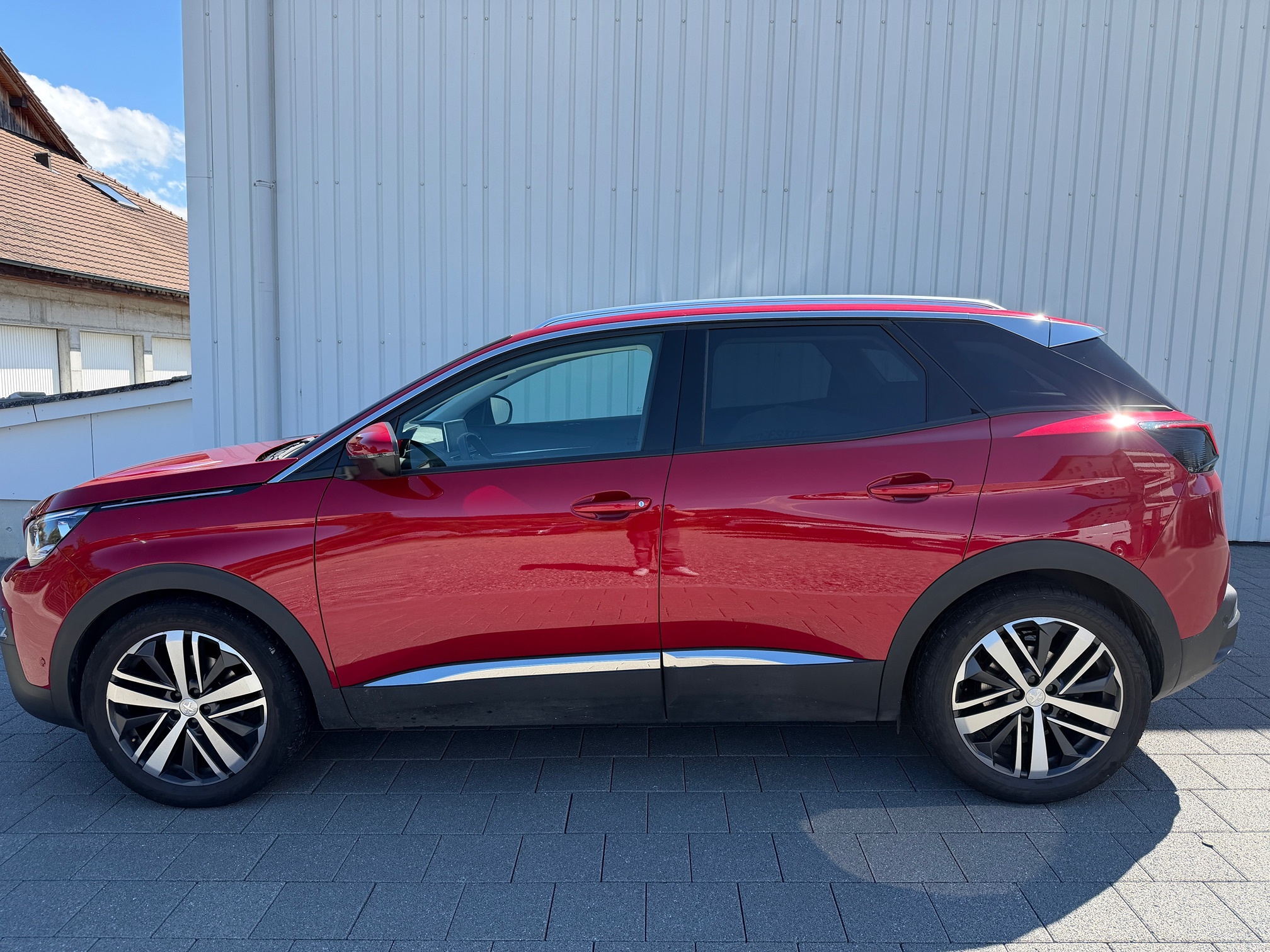 PEUGEOT 3008 1.2i STT