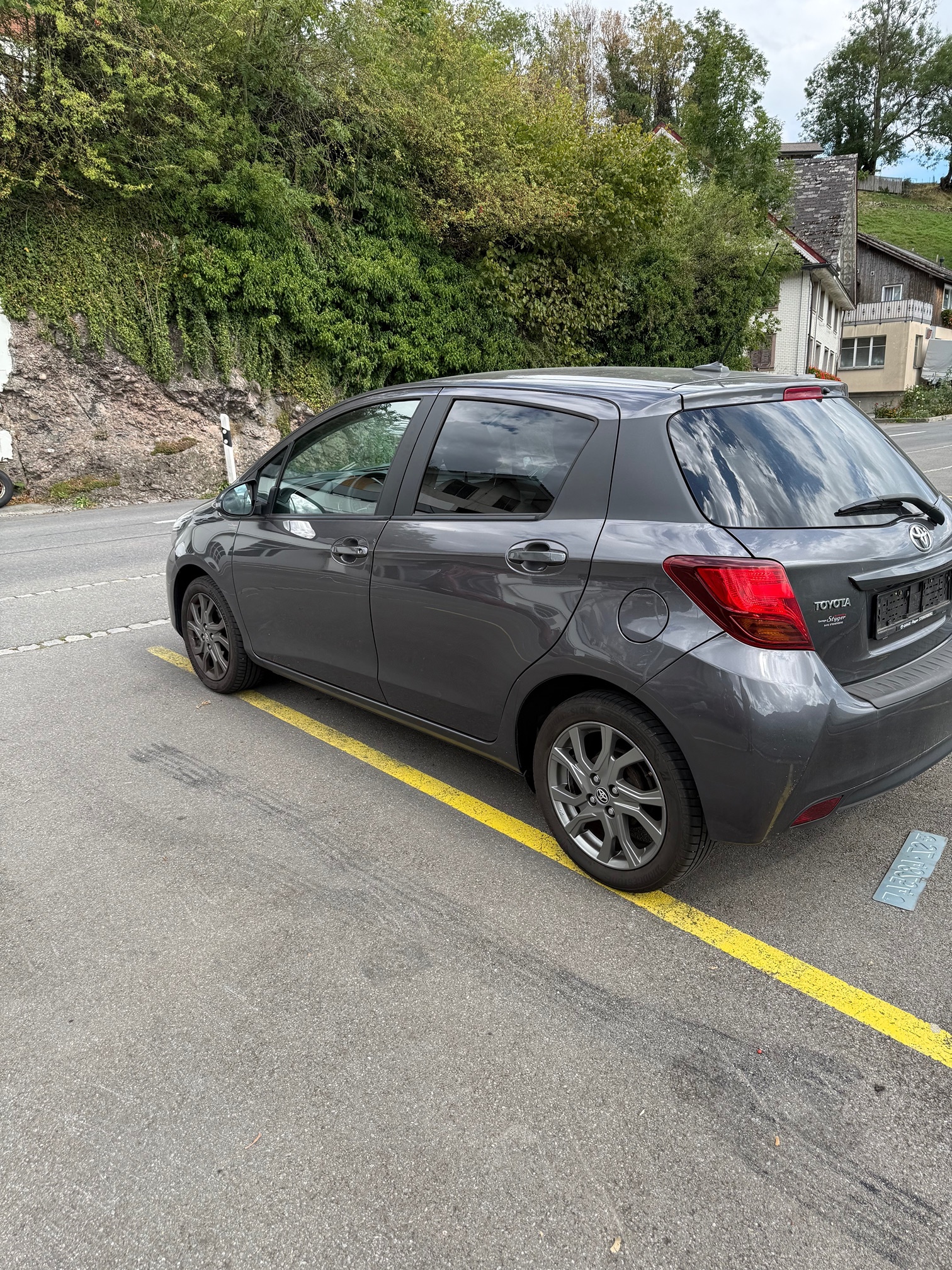 TOYOTA Yaris 1.33 — zdjęcie 4