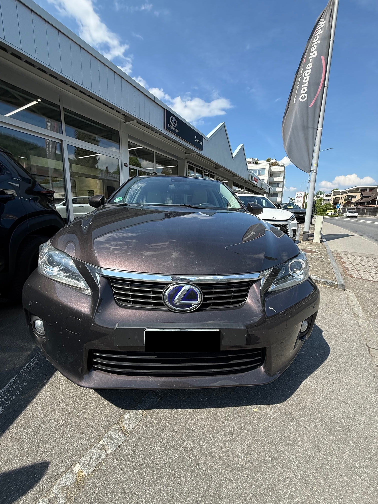 LEXUS CT200H — zdjęcie 1