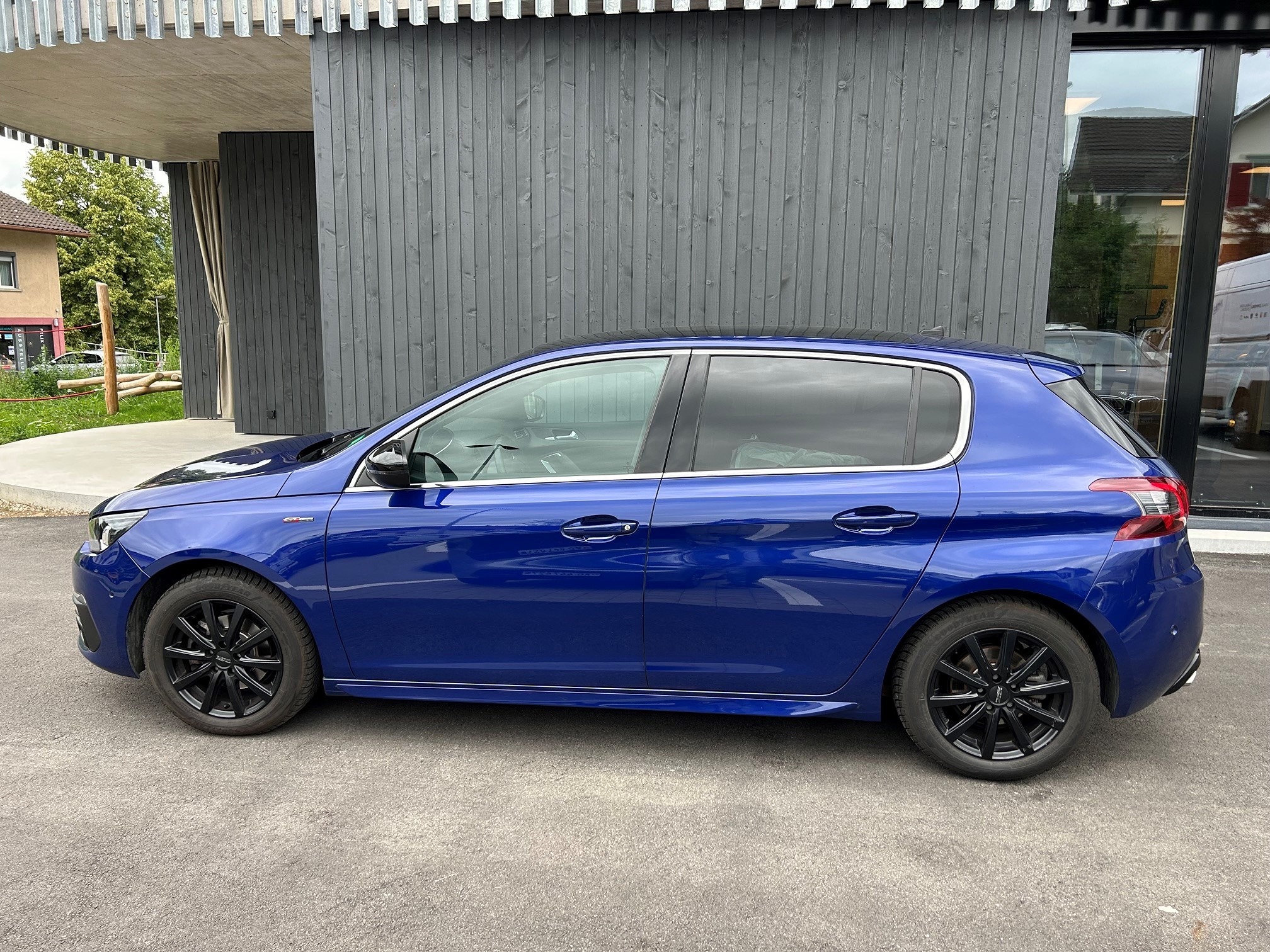PEUGEOT 308 1.2i STT GT Line — zdjęcie 2