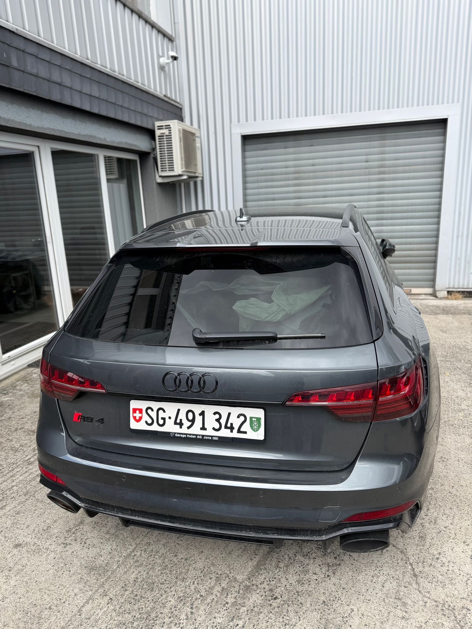 AUDI RS4 Avant quattro — zdjęcie 10