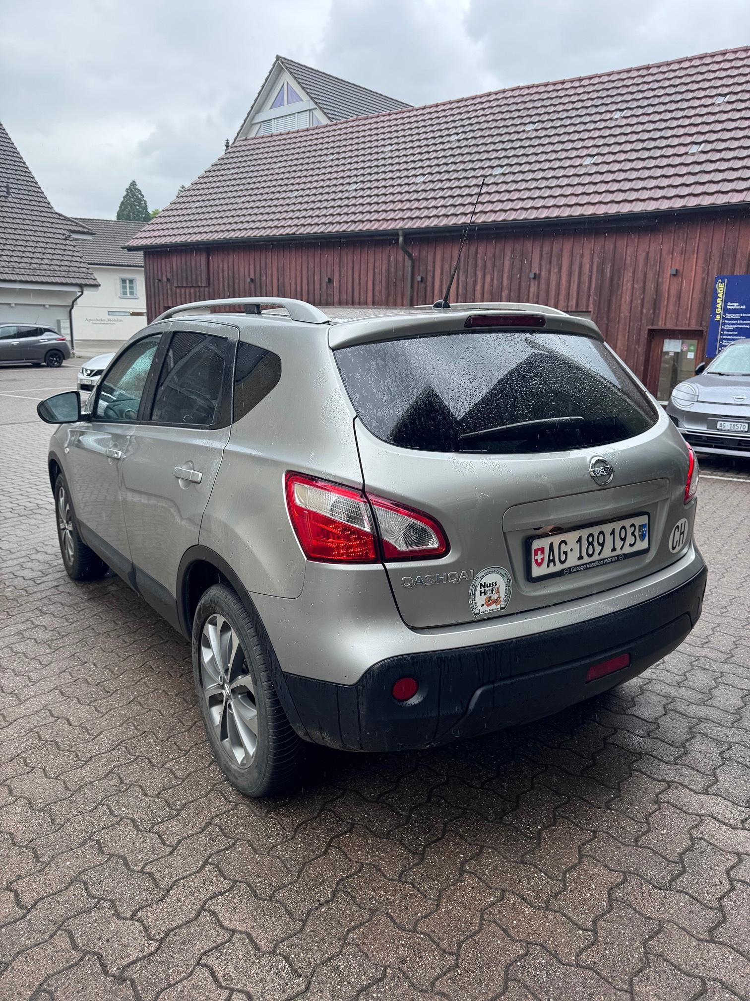 NISSAN Qashqai 1.6 — zdjęcie 5