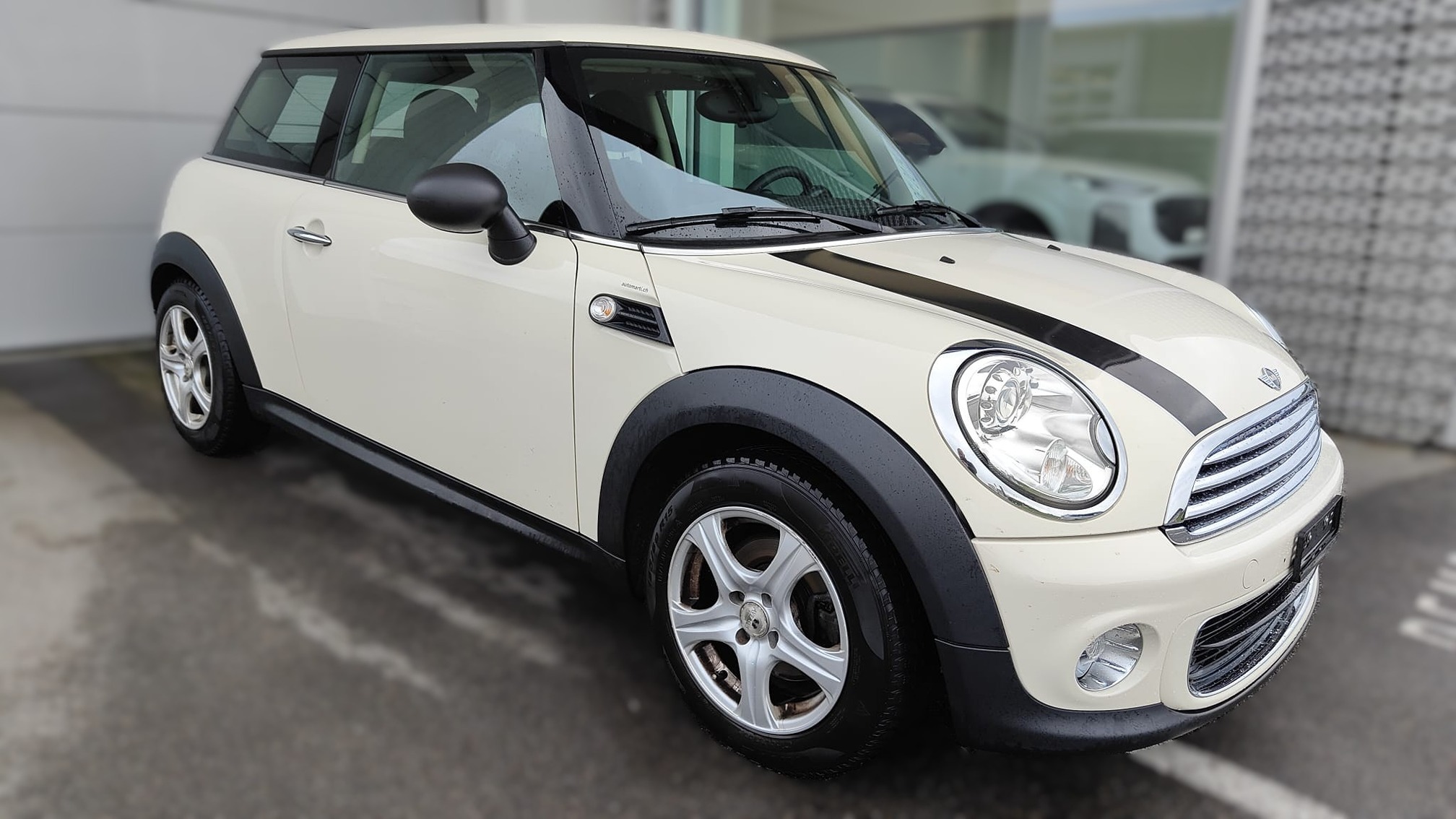 MINI One — zdjęcie 1