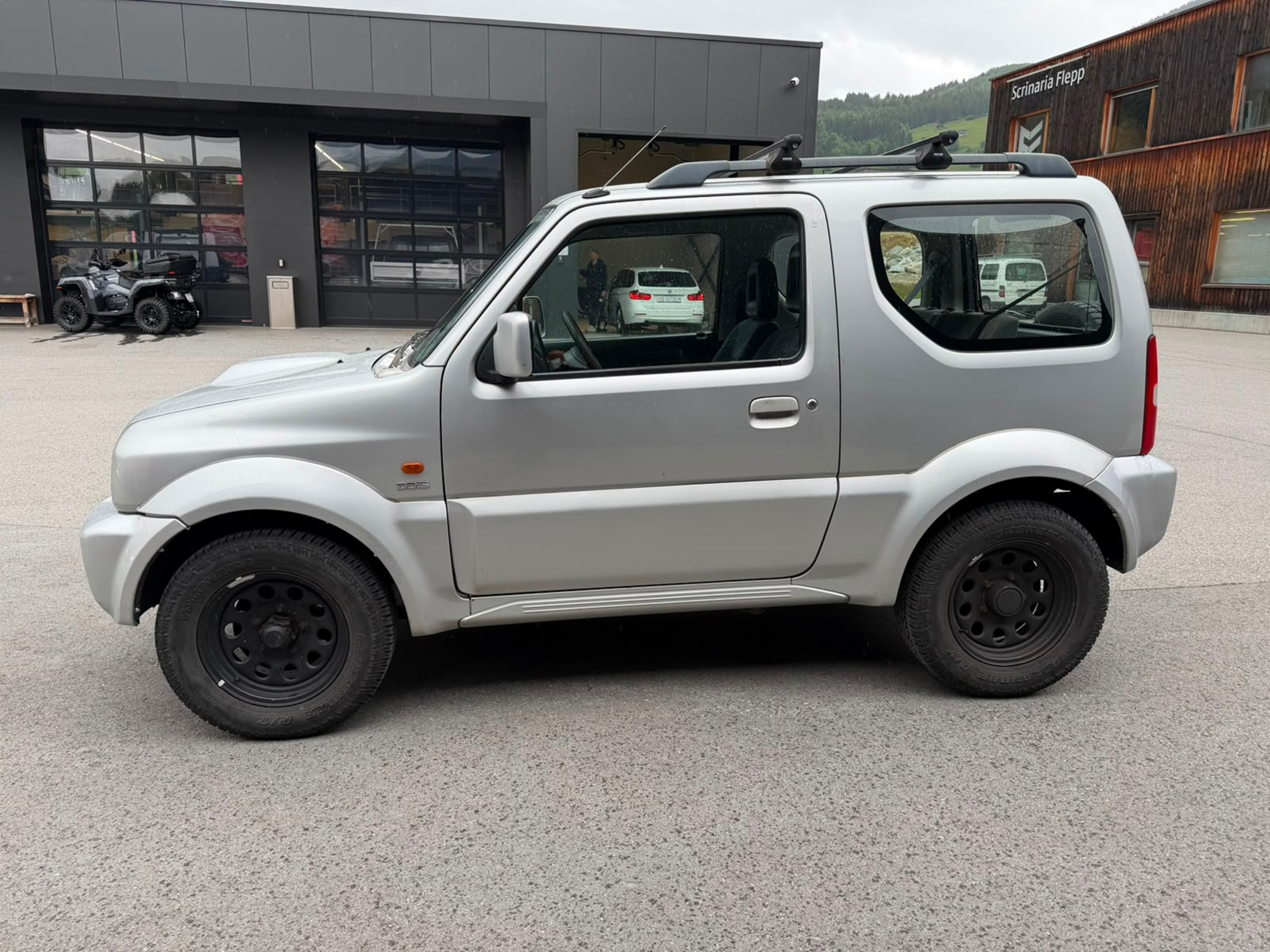 SUZUKI JIMNY 1.5 TD — zdjęcie 2