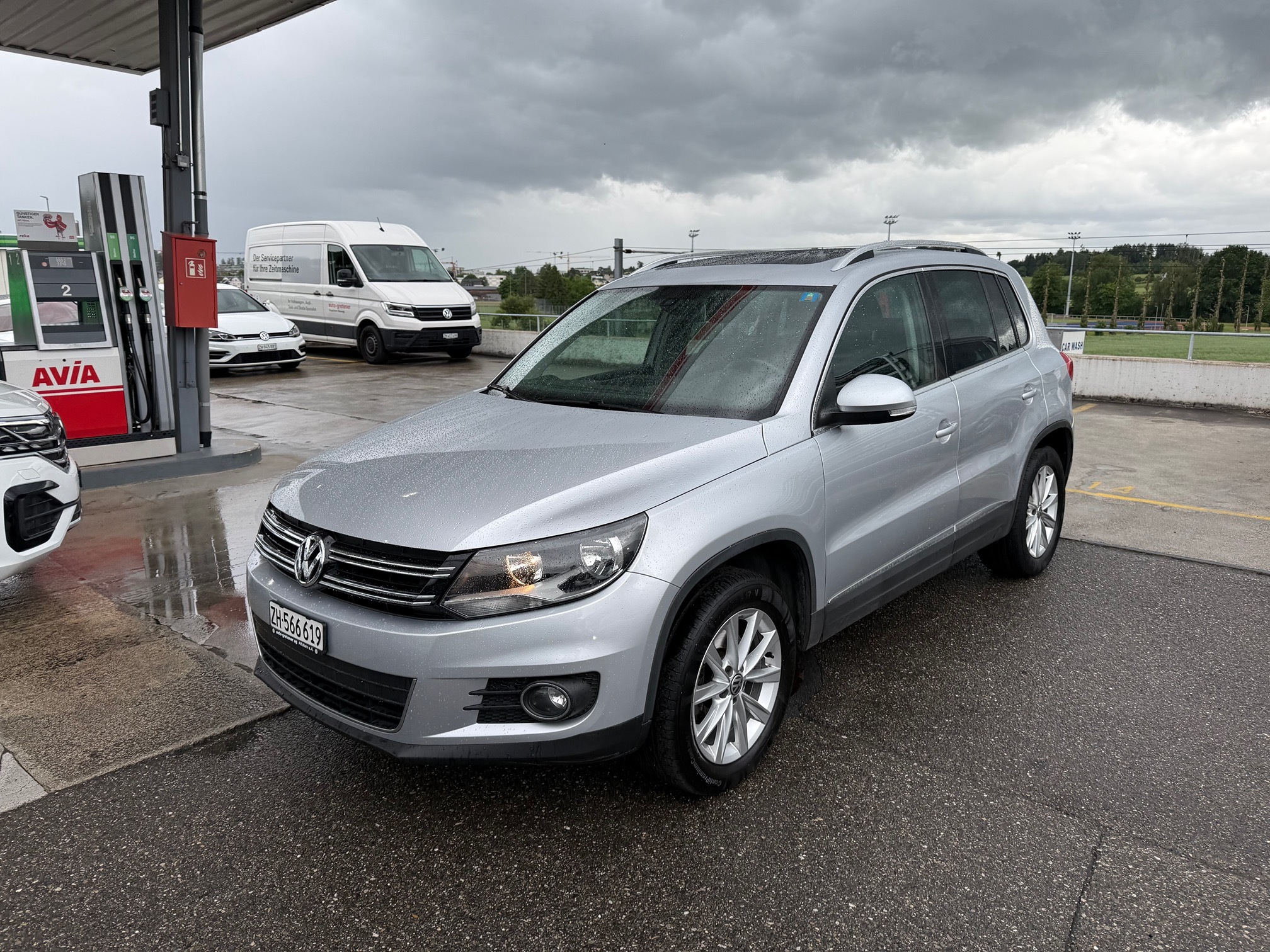 VW Tiguan 2.0 — zdjęcie 1