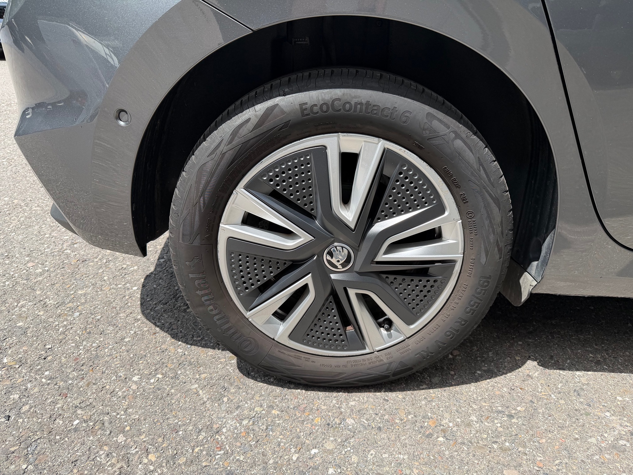 SKODA Fabia 1.0 TSI — zdjęcie 11