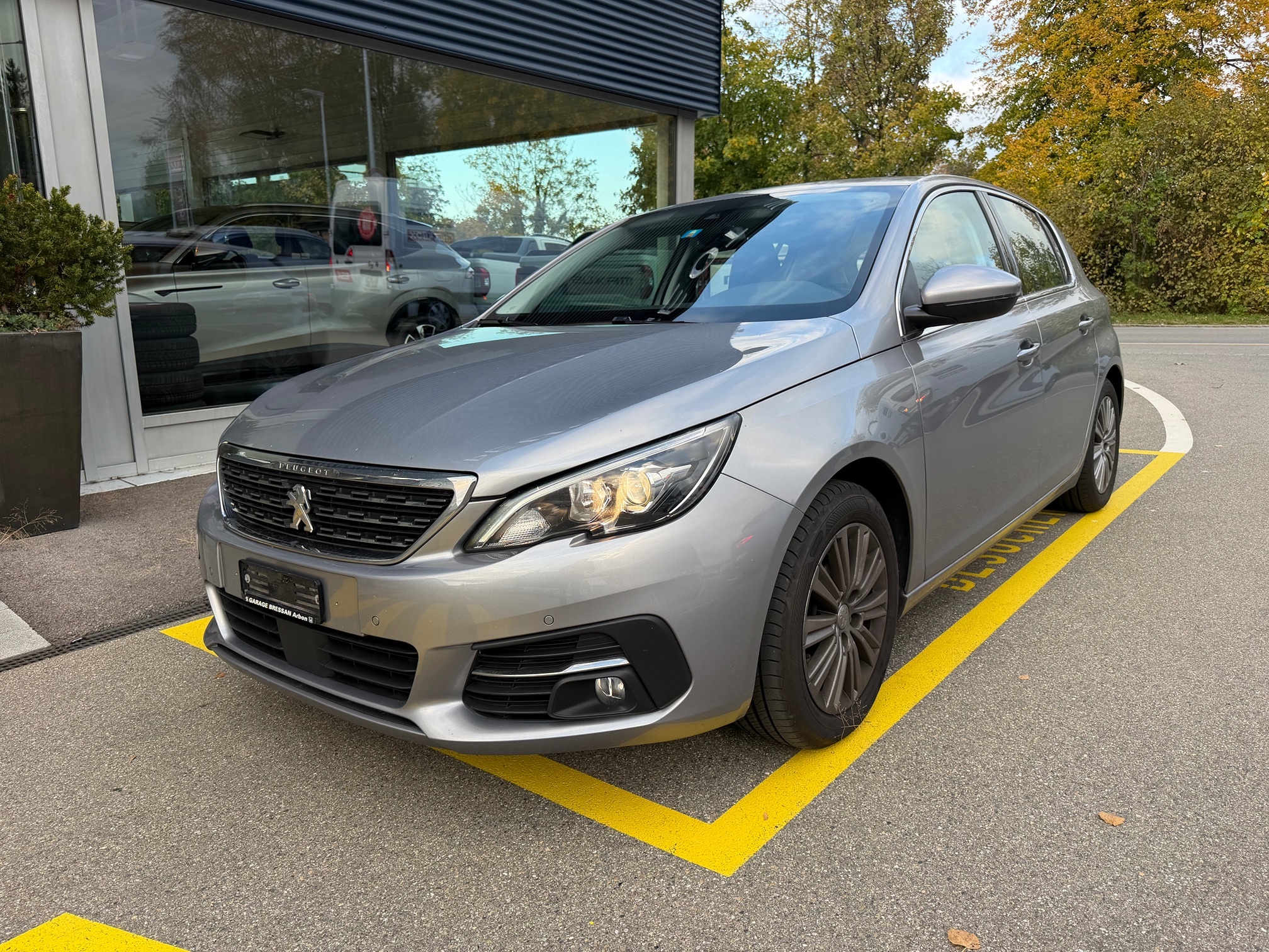 PEUGEOT 308 1.2i STT
