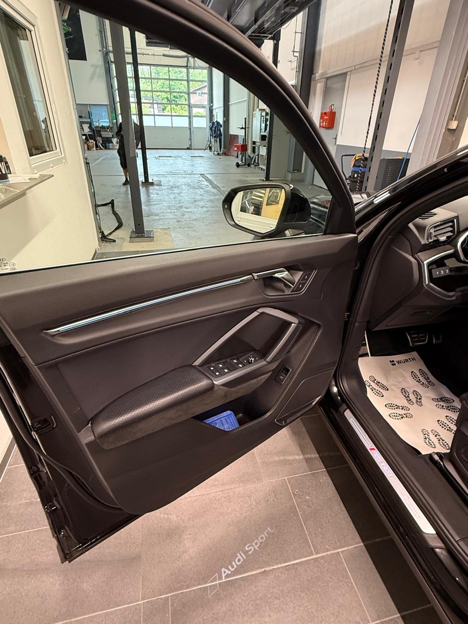 AUDI RS Q3 Sportback — zdjęcie 11