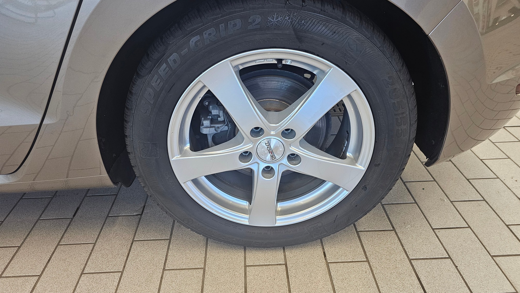 VW Golf Sportsv. 1.4 — zdjęcie 14