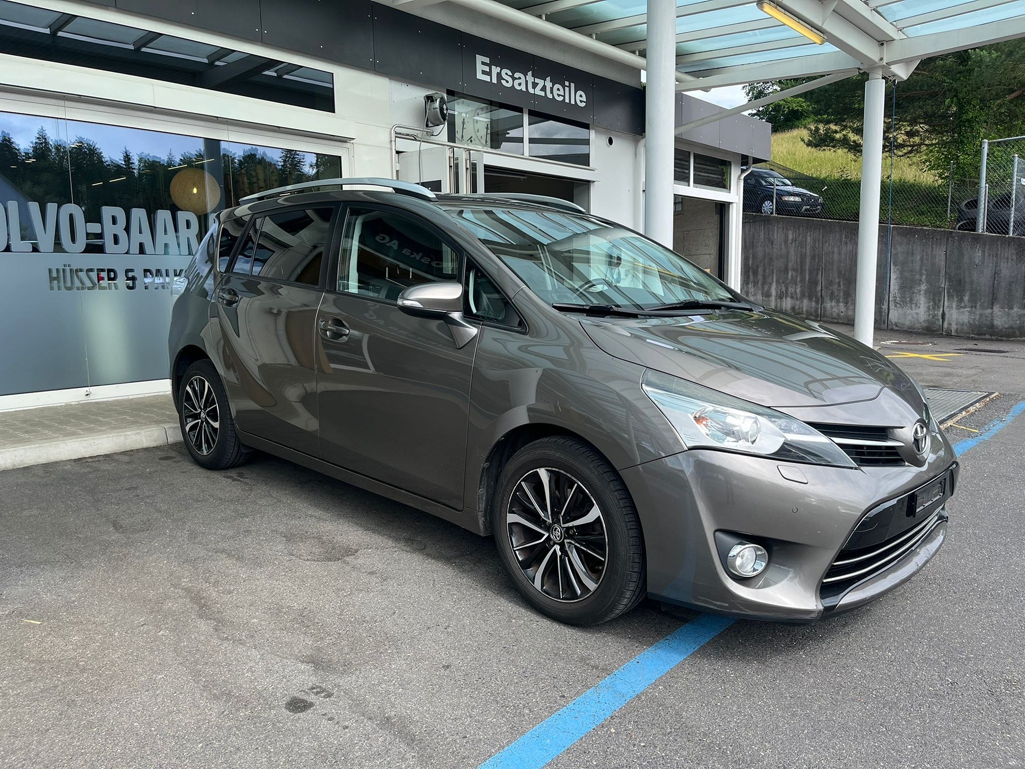 TOYOTA Verso — zdjęcie 6