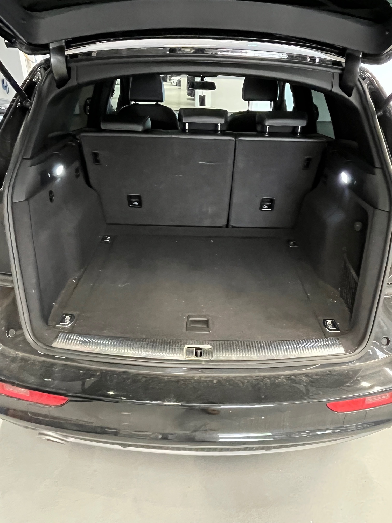 AUDI Q5 2.0TDI — zdjęcie 9