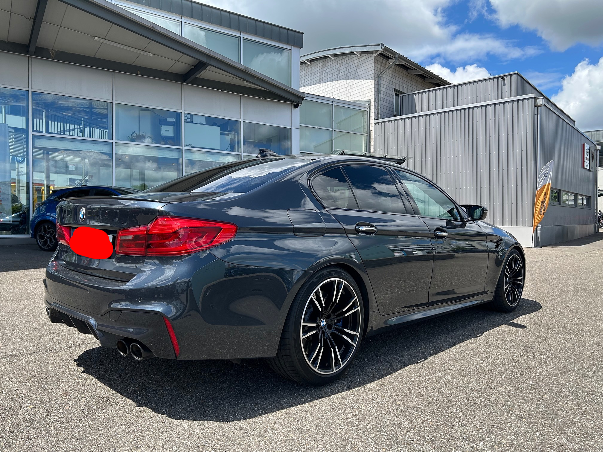 BMW M5 — zdjęcie 14