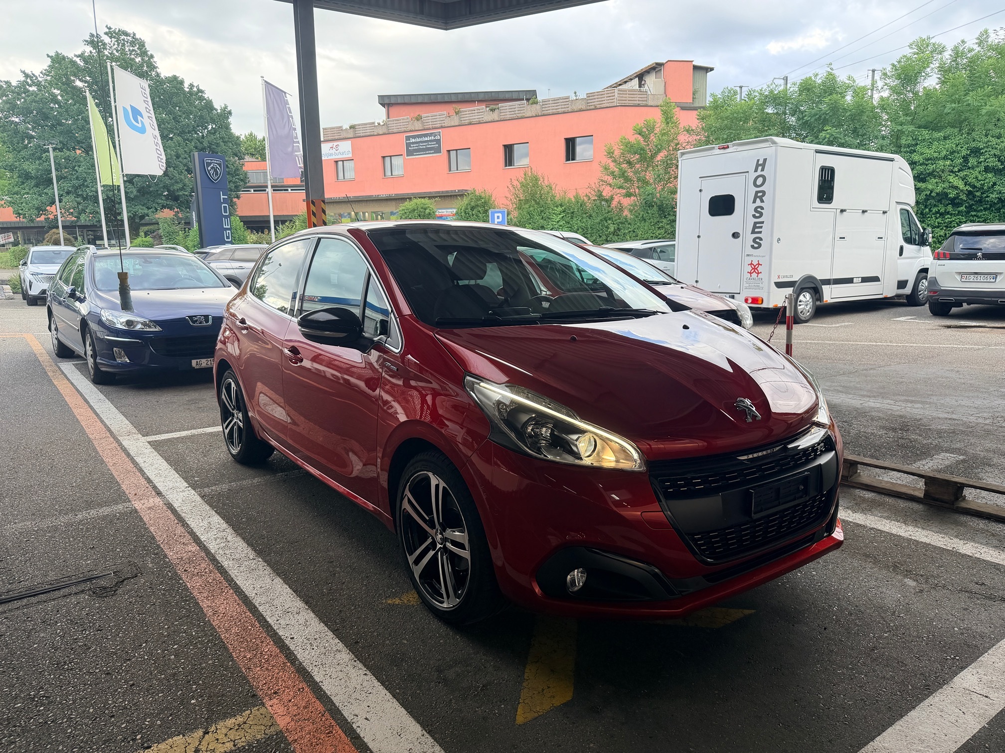 PEUGEOT 208 1.2i STT — zdjęcie 4