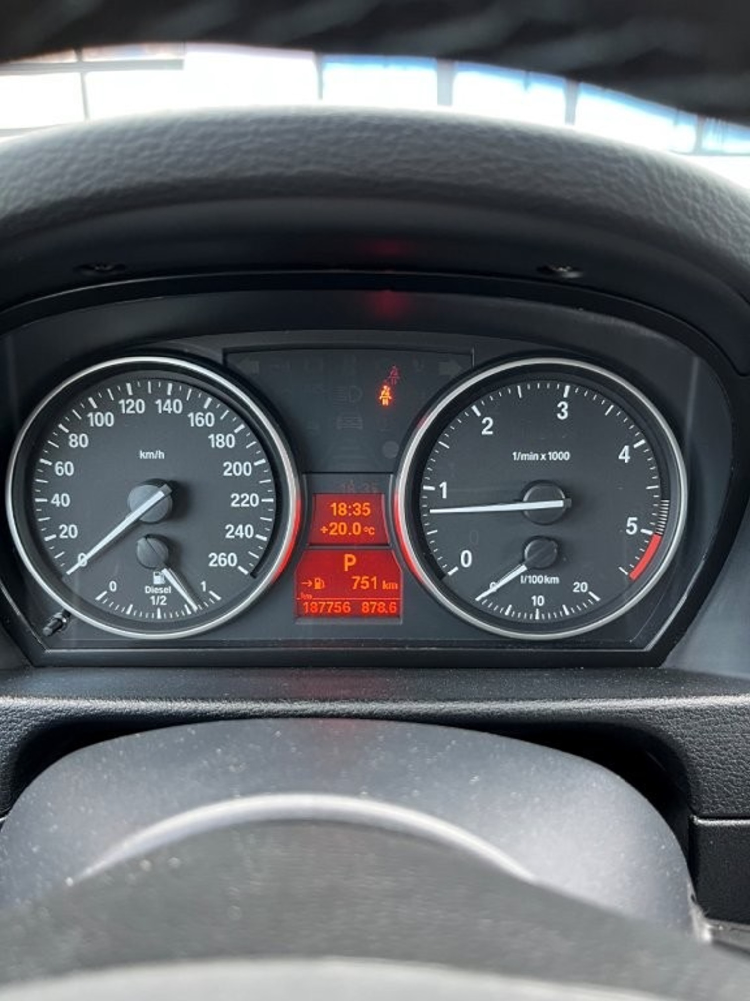 BMW X1 xDrive18d — zdjęcie 5