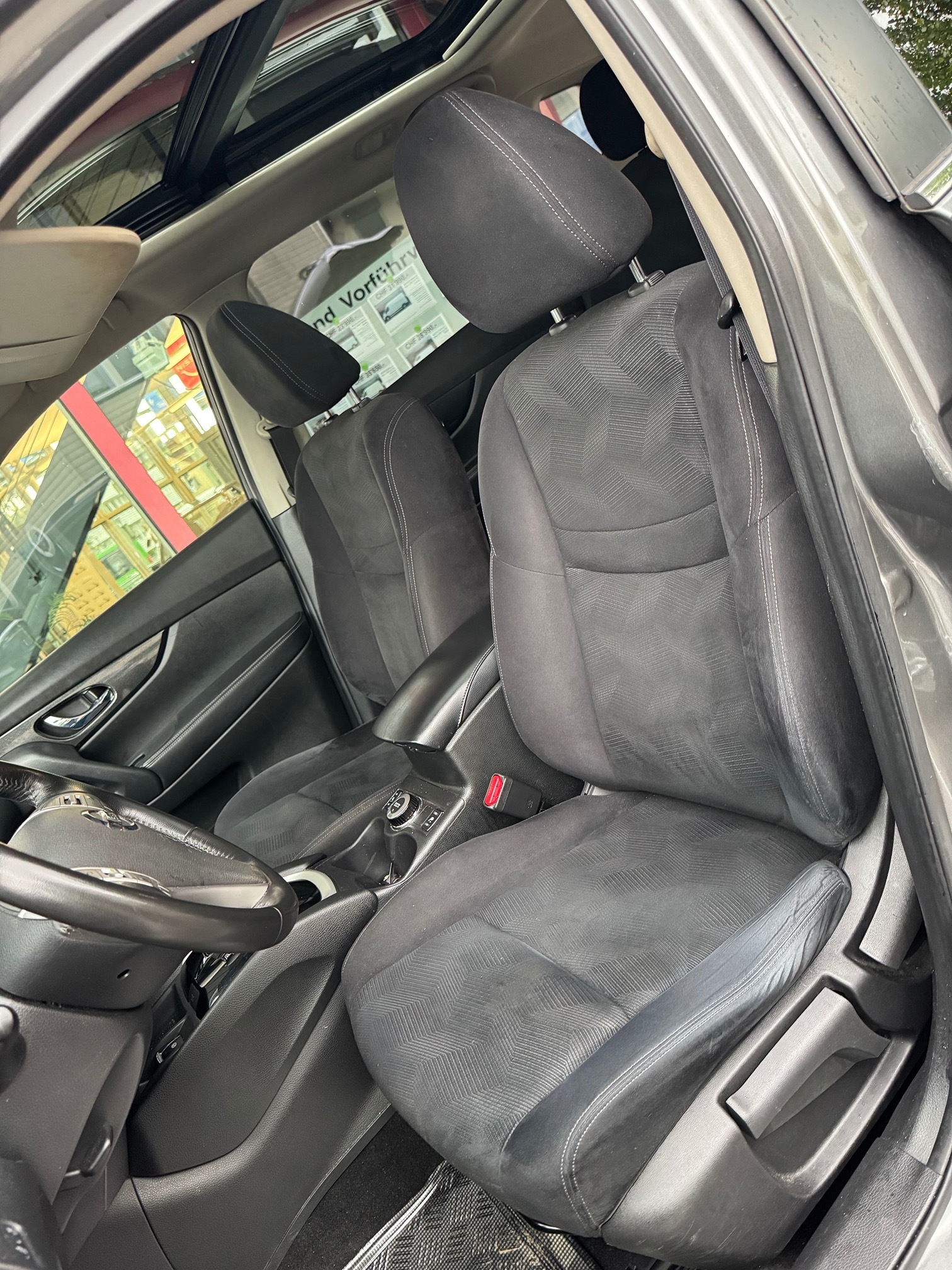 NISSAN X-Trail 4x4 — zdjęcie 13