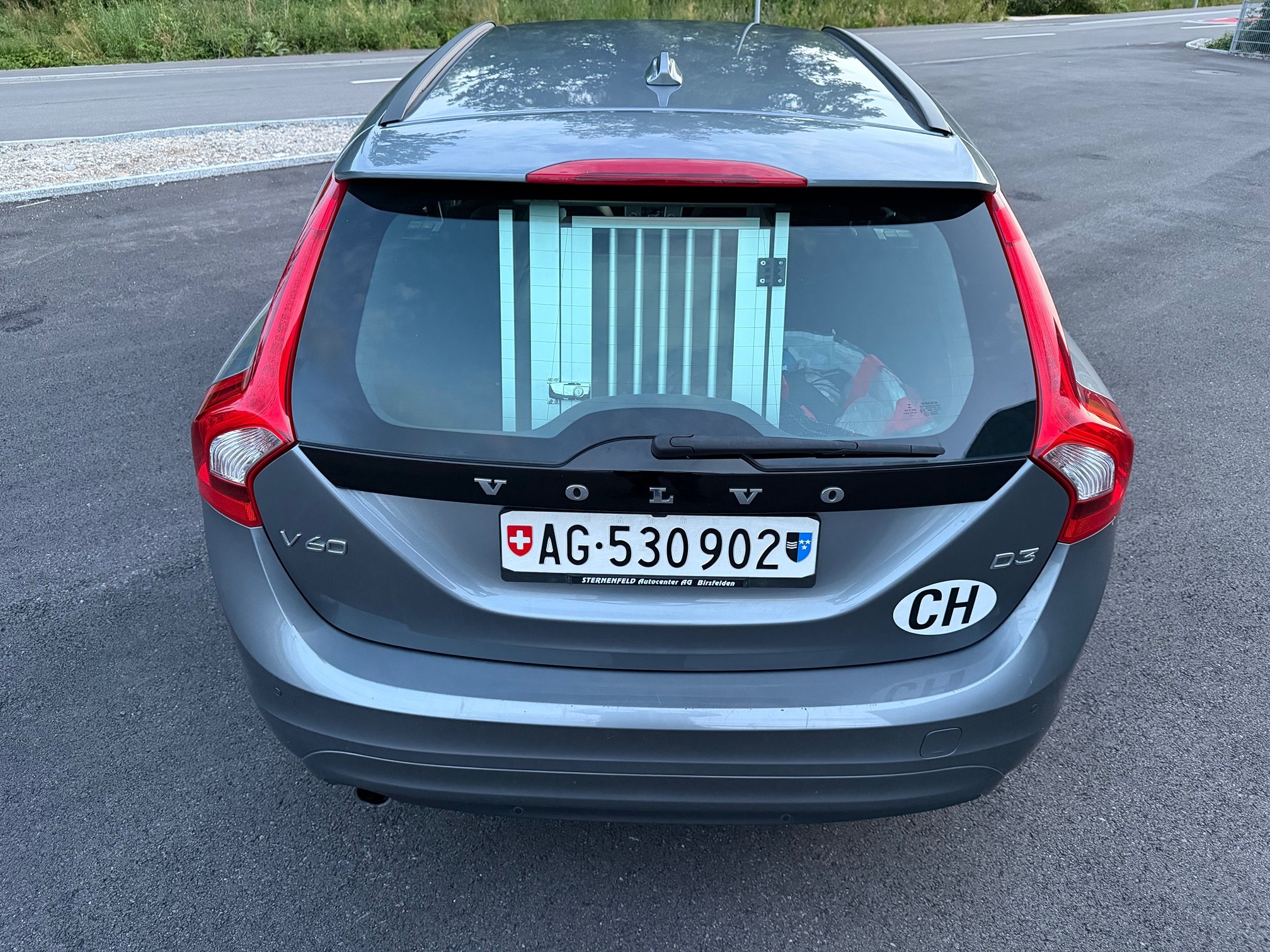 VOLVO V60 — zdjęcie 2