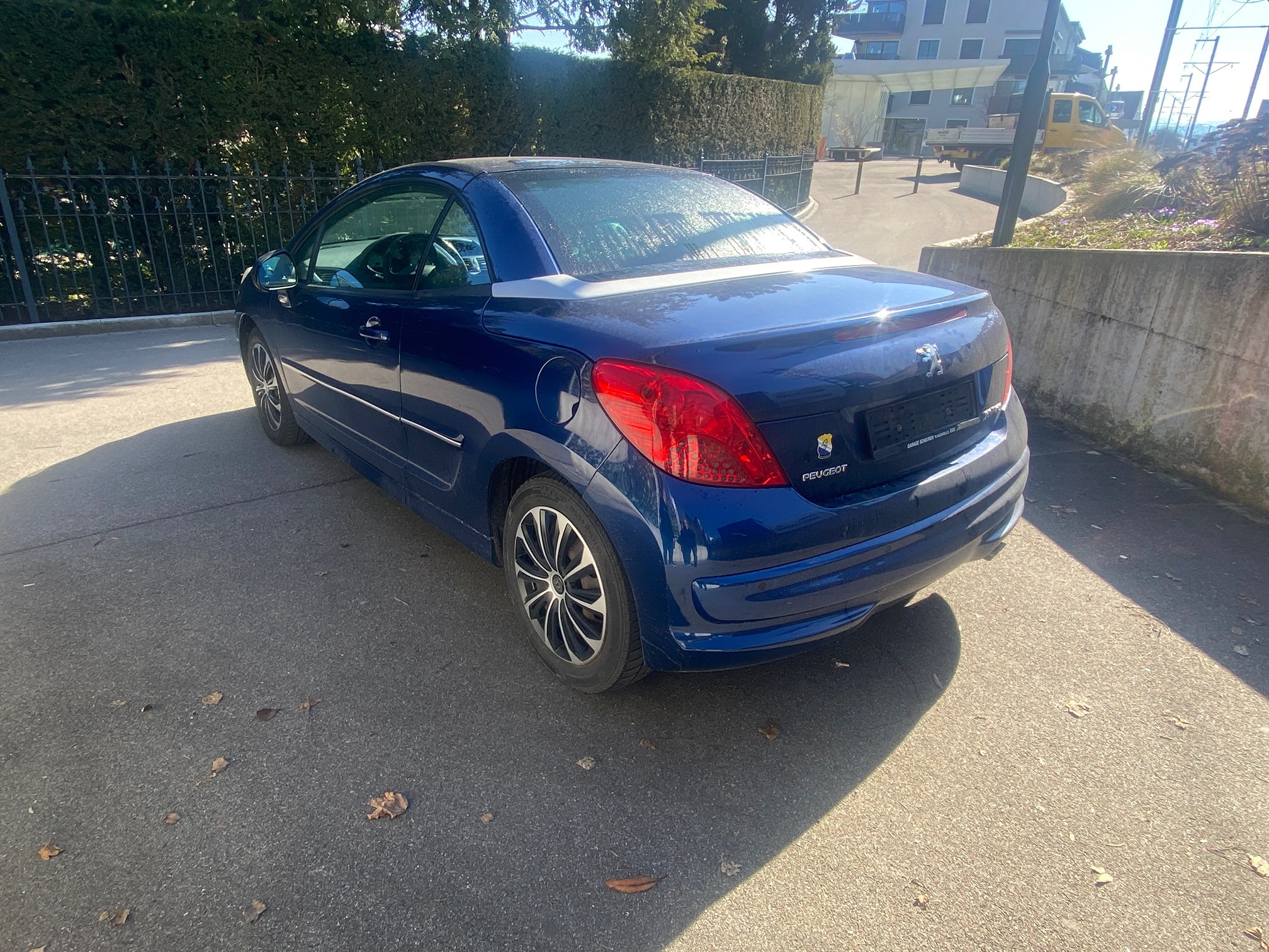 PEUGEOT 207 CC 1.6i Turbo — zdjęcie 1