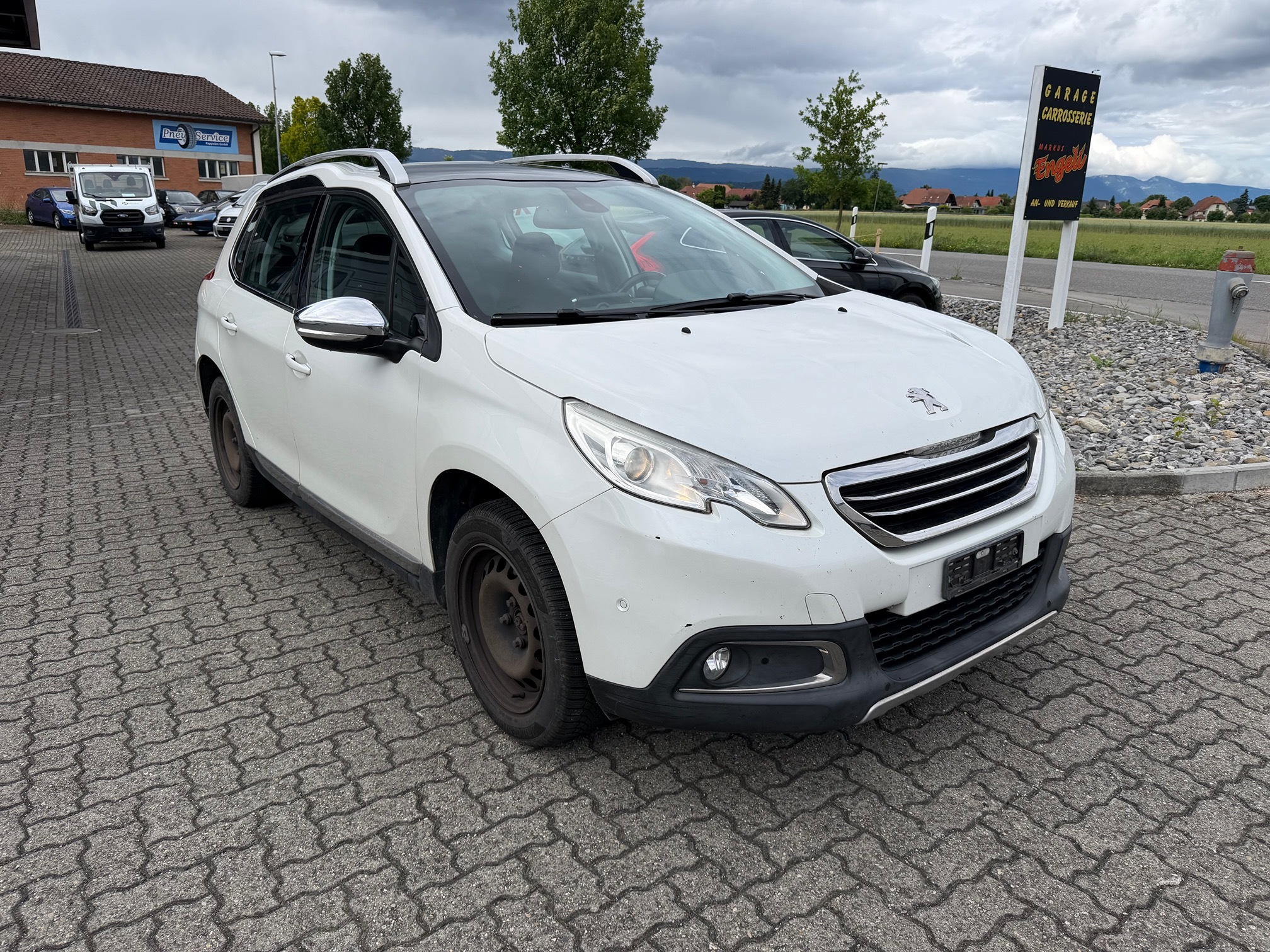 PEUGEOT 2008 1.6i — zdjęcie 2