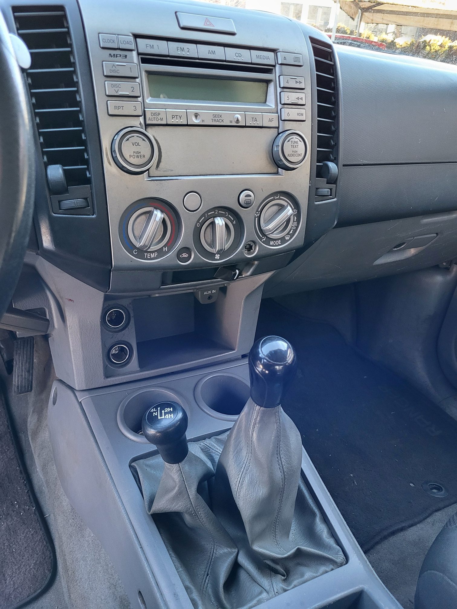 FORD Ranger 2.5 TDCi 4x4 — zdjęcie 9