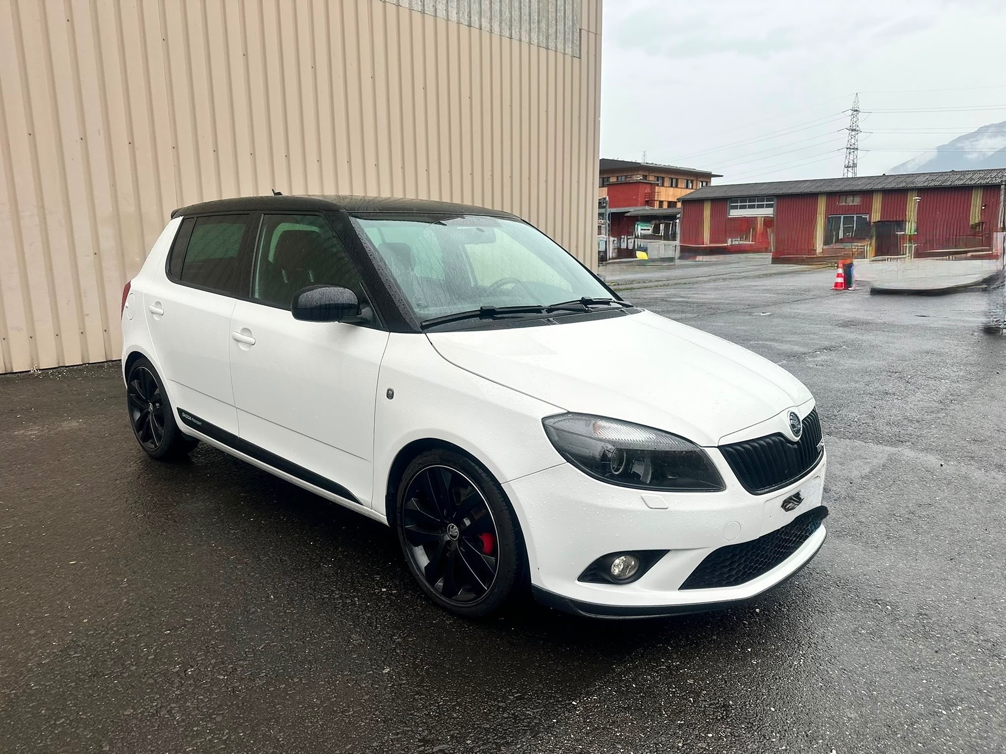 SKODA Fabia RS — zdjęcie 2