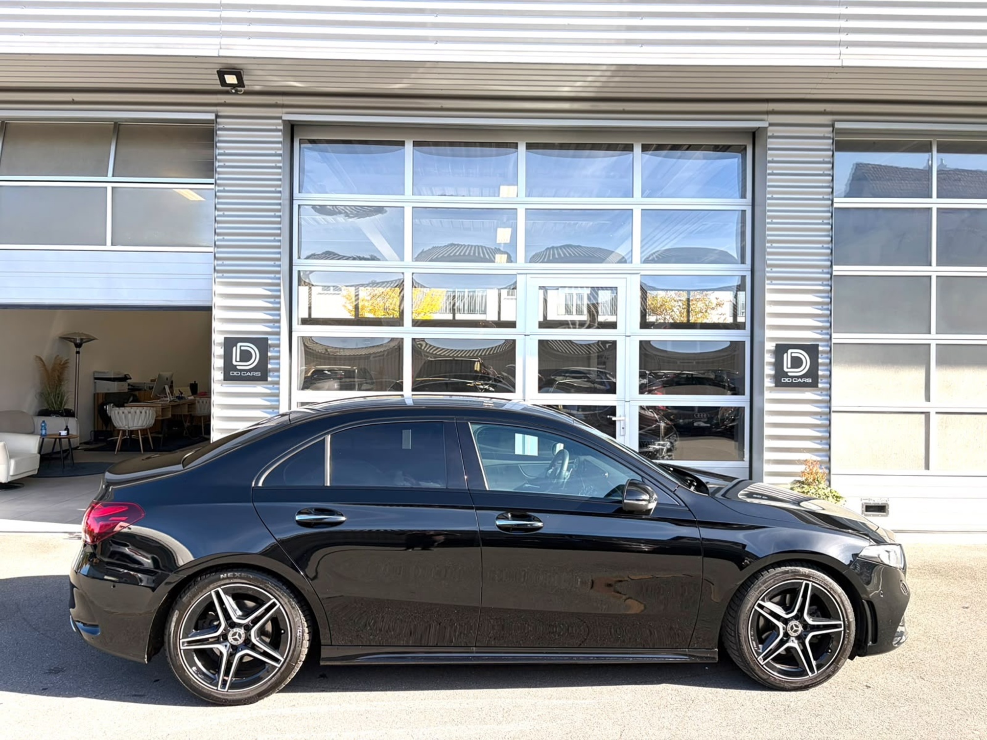 MERCEDES-BENZ A 200 — zdjęcie 2