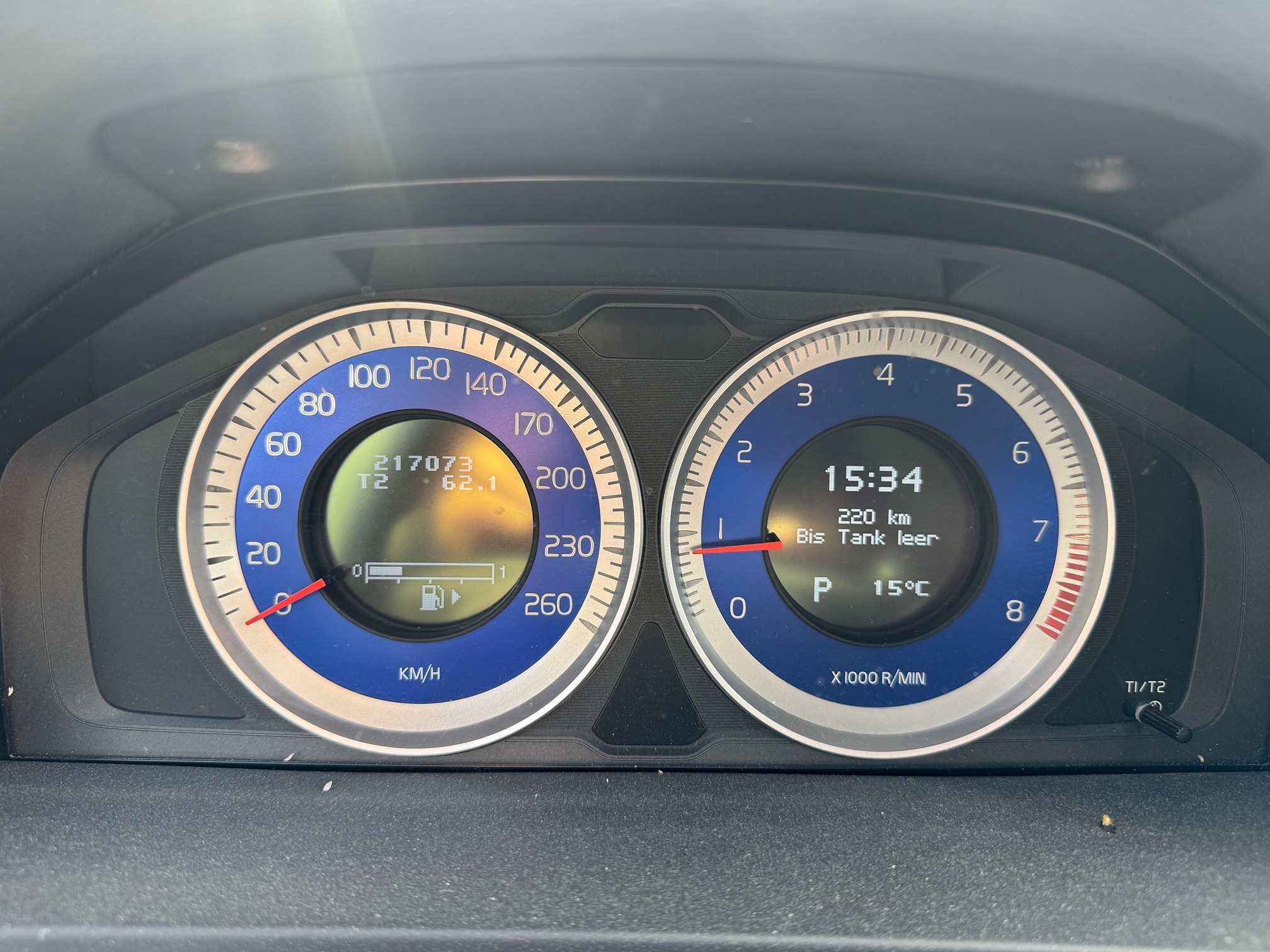 VOLVO V60 T5 R-Design — zdjęcie 8