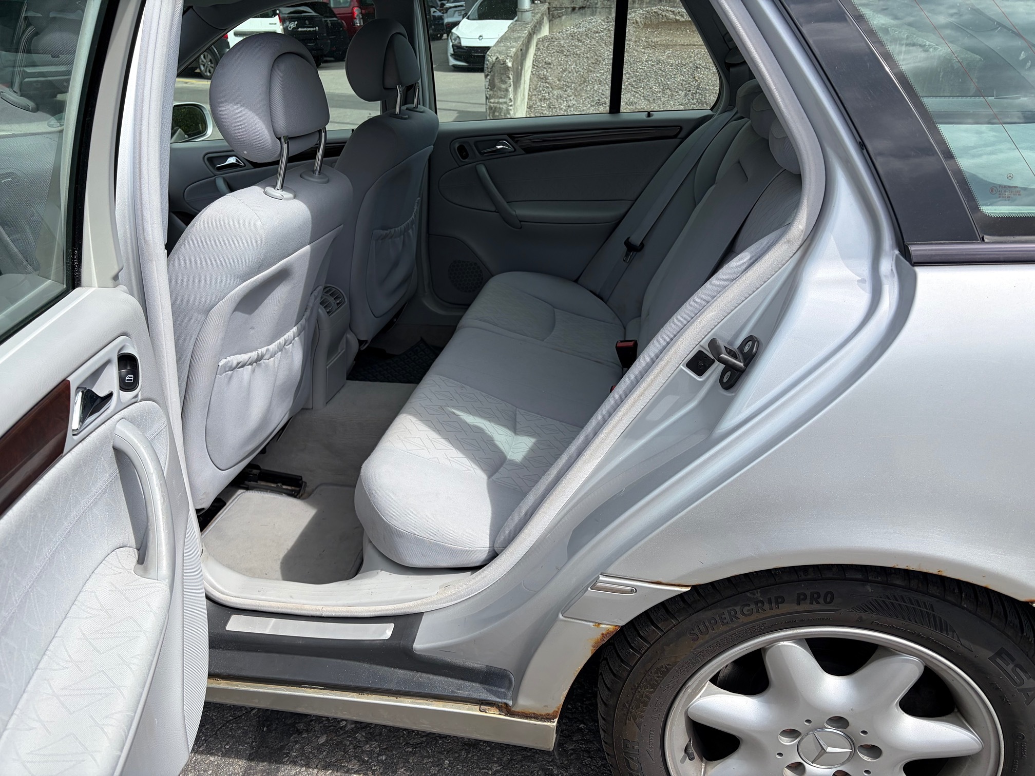 MERCEDES-BENZ C 320 4x4 T — zdjęcie 6
