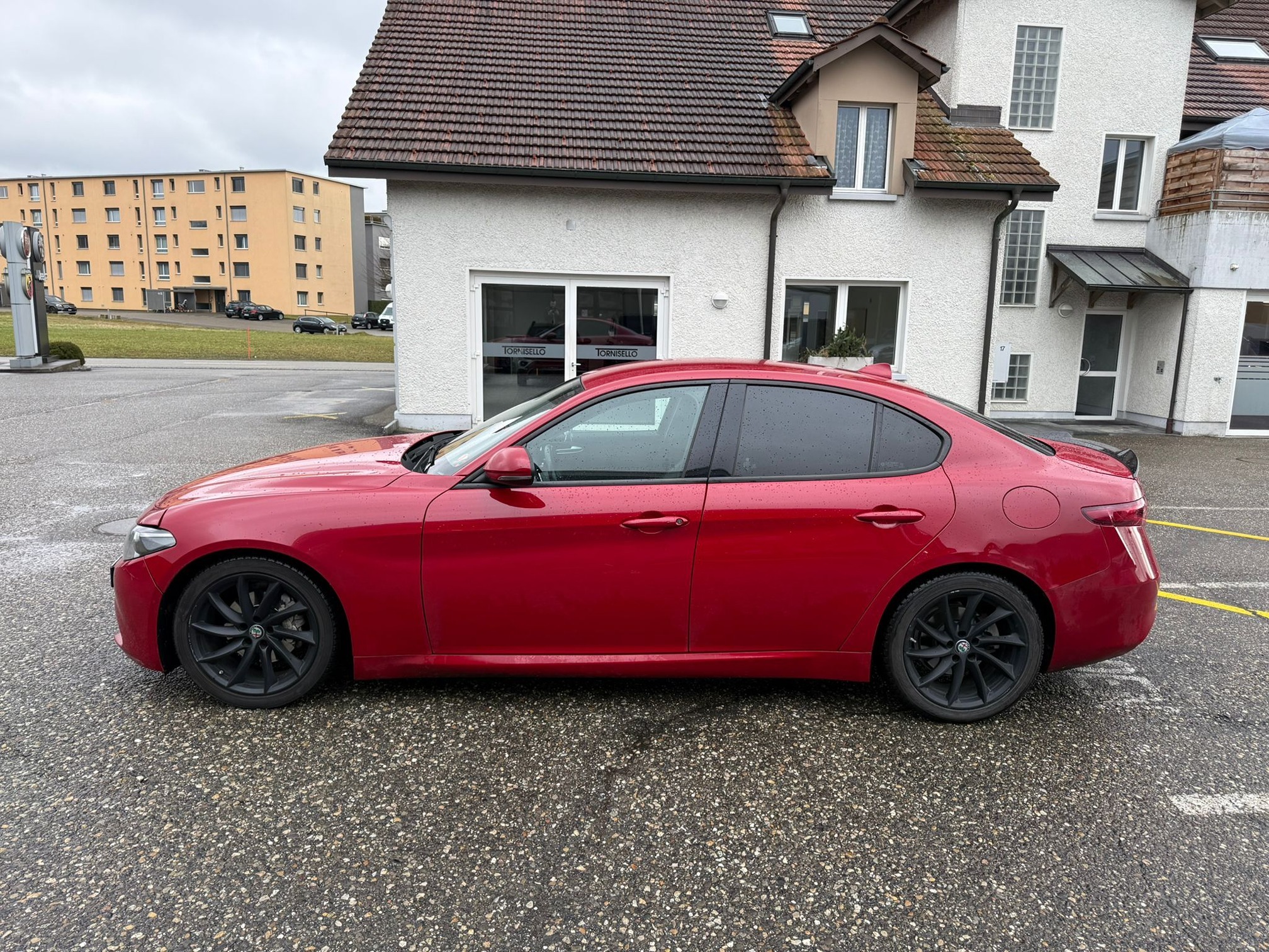 ALFA ROMEO Giulia 2.0 AT — zdjęcie 2
