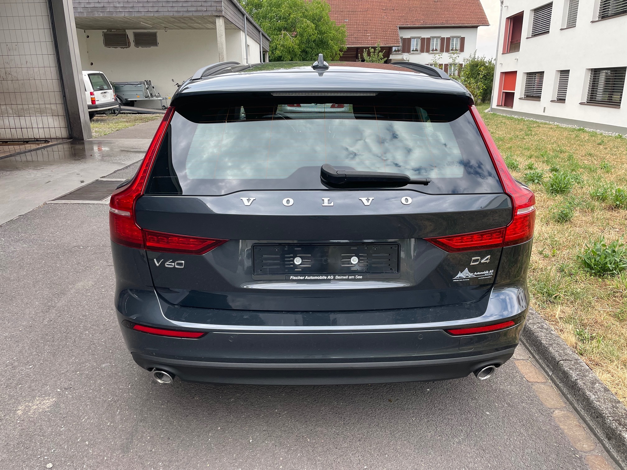 VOLVO V60 D4 — zdjęcie 4