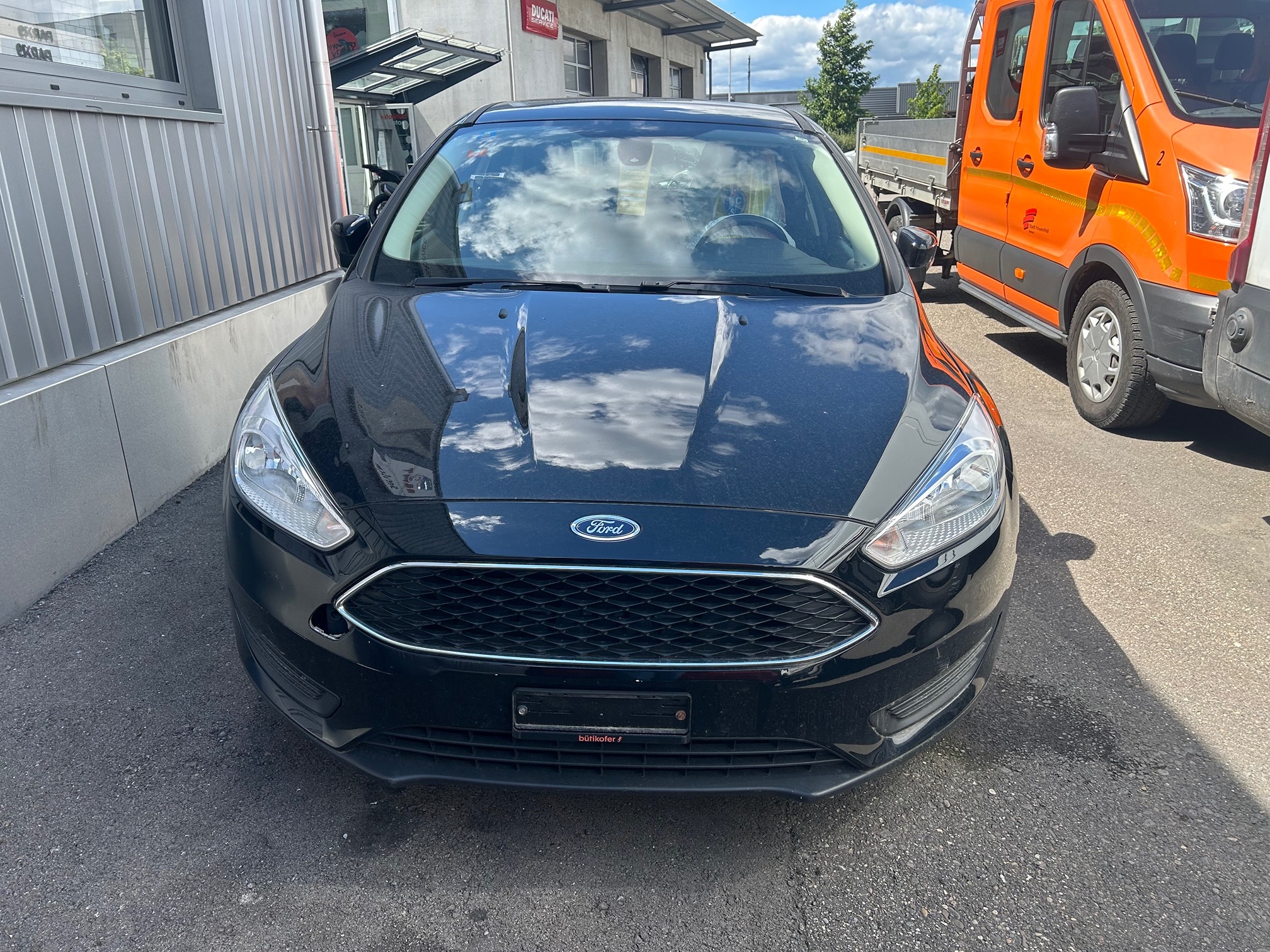 FORD Focus 1.0SCTi ECO — zdjęcie 2