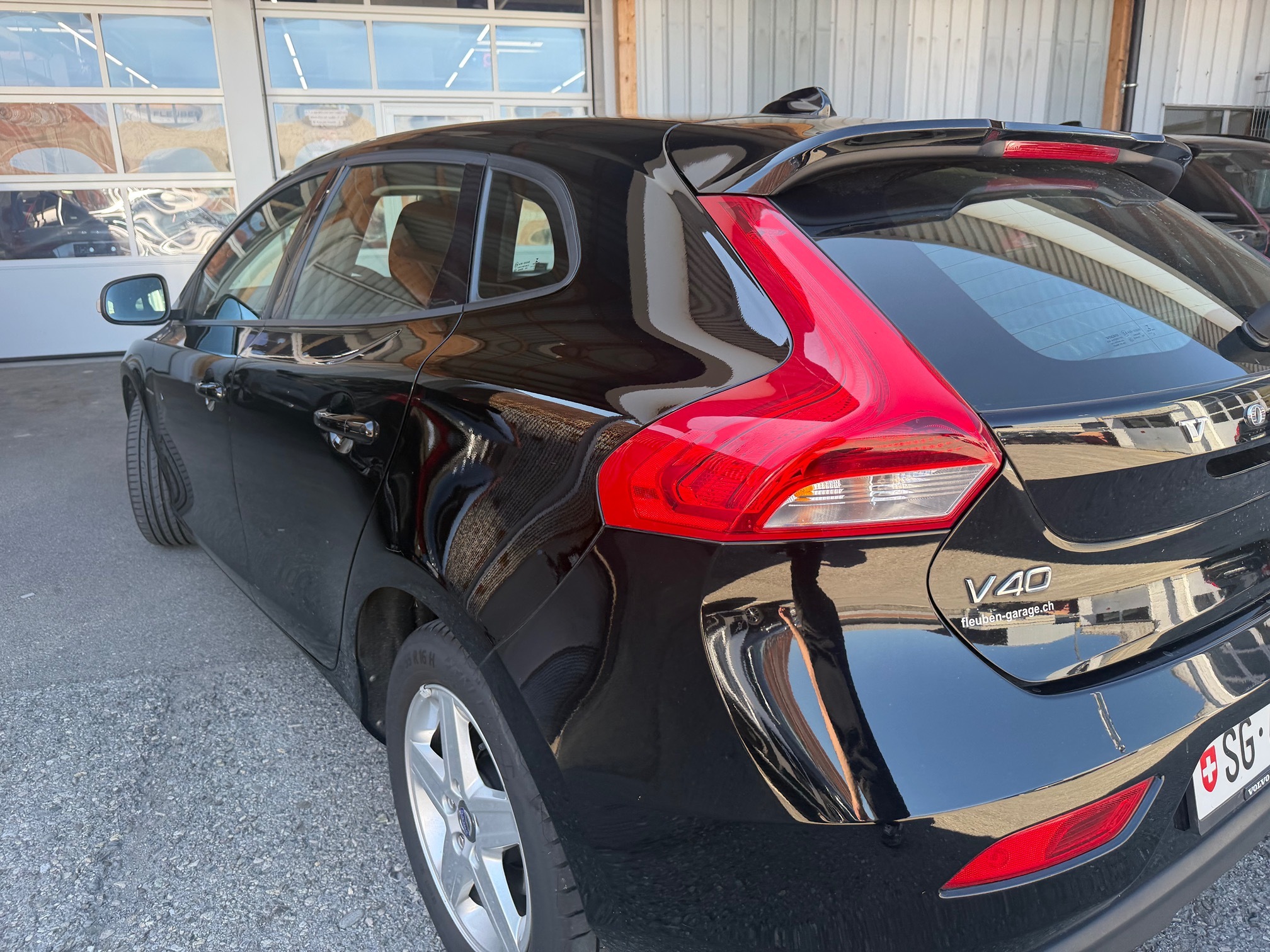 VOLVO V40 D3 — zdjęcie 11