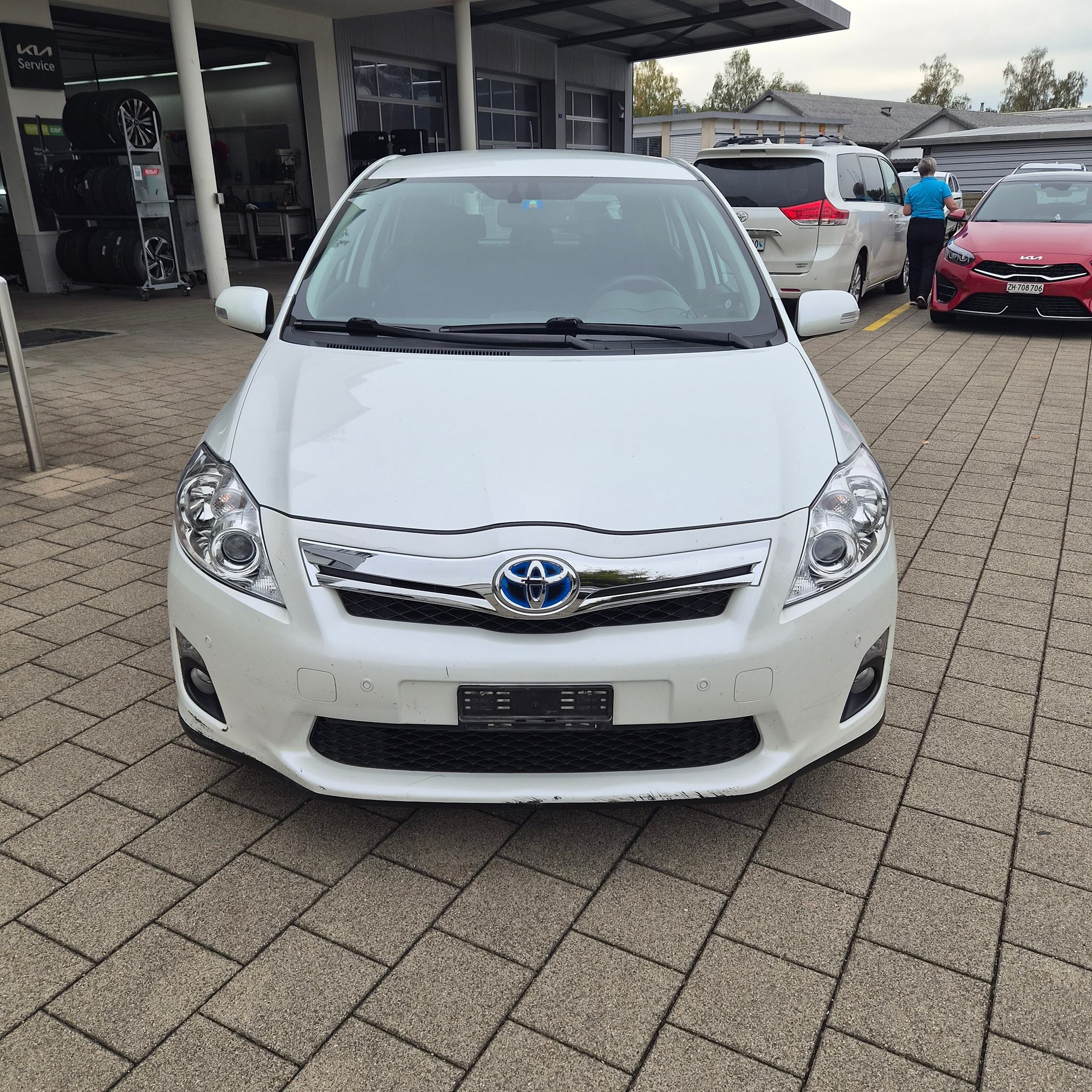 TOYOTA Auris HSD — zdjęcie 2