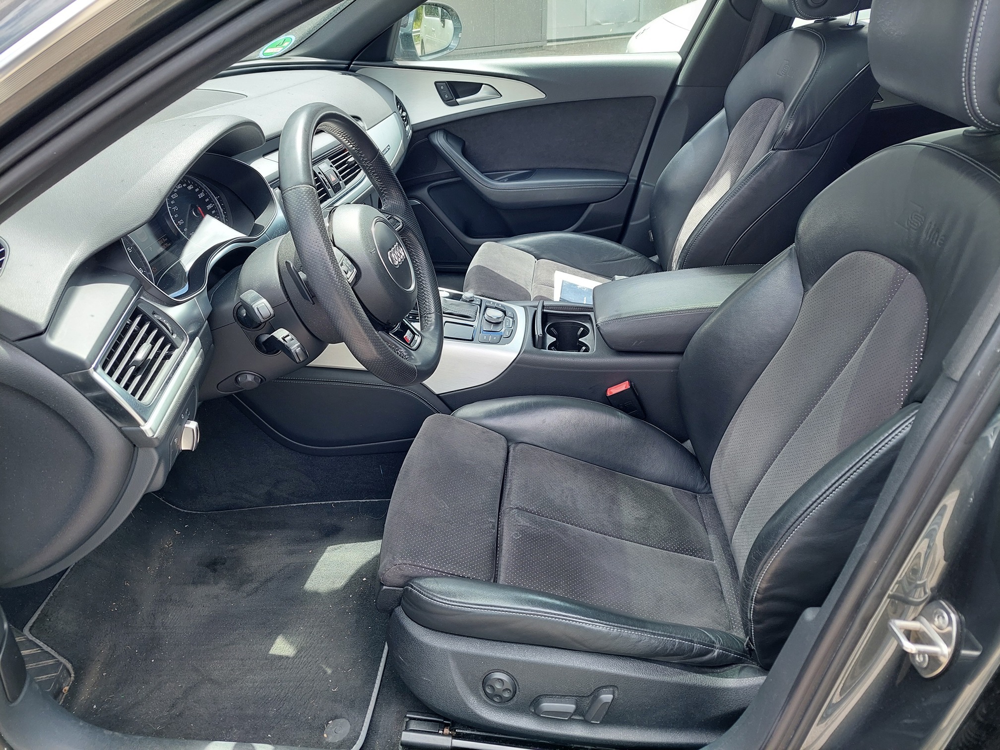AUDI A6 Avant quattro 3.0BiTDI — zdjęcie 12
