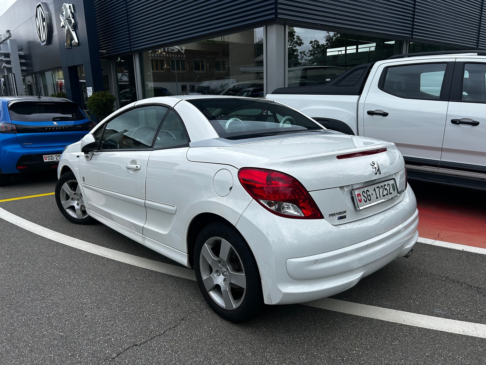 PEUGEOT 207 CC 1.6 Turbo — zdjęcie 4