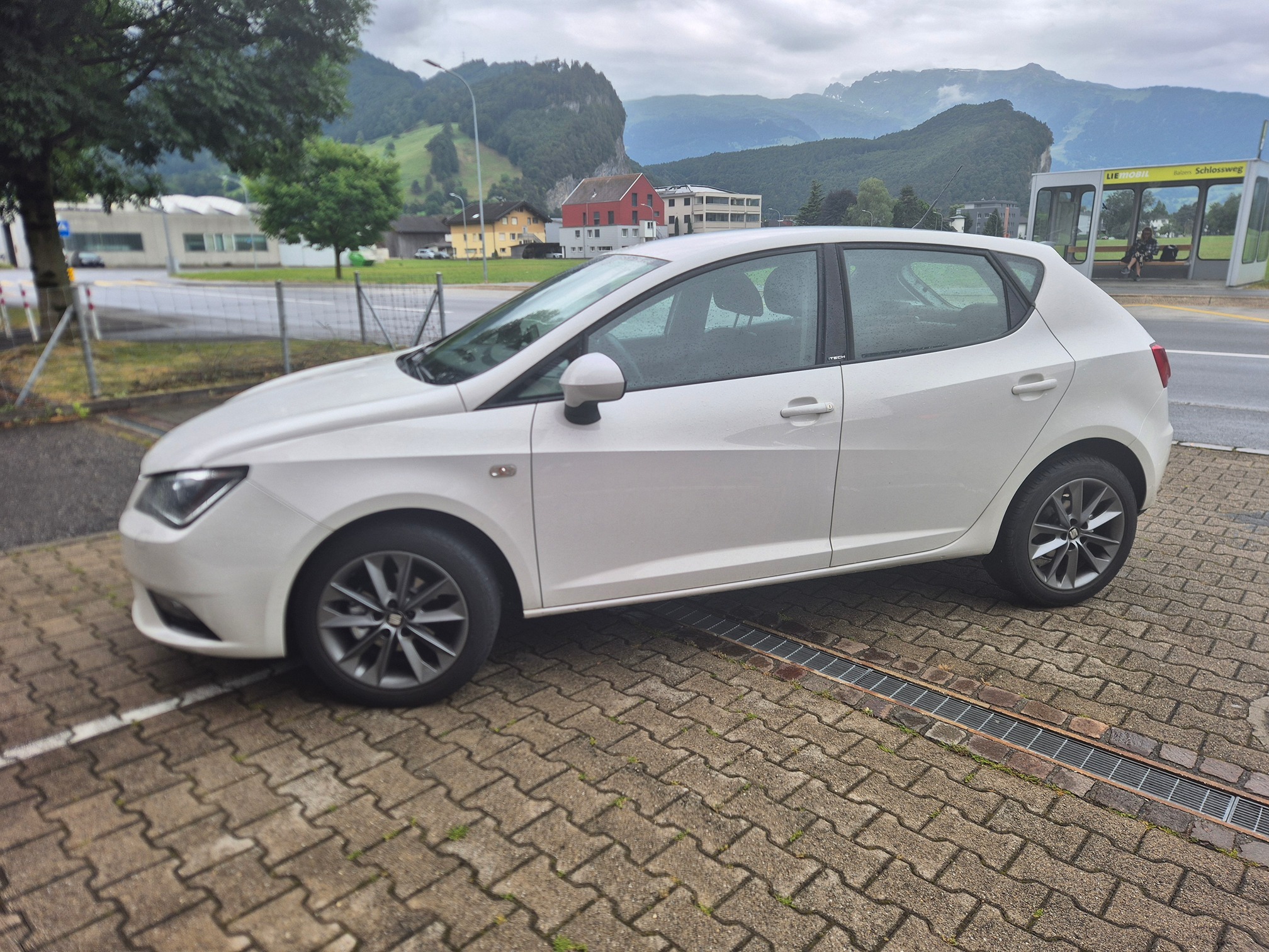 SEAT Ibiza 1.2 TSI ECO ab MFK 6.26 — zdjęcie 2